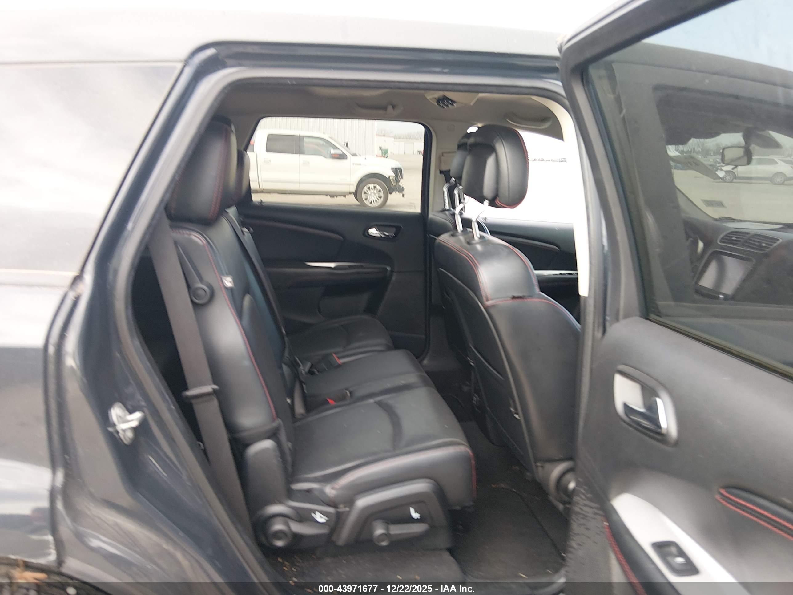 DODGE JOURNEY image 8