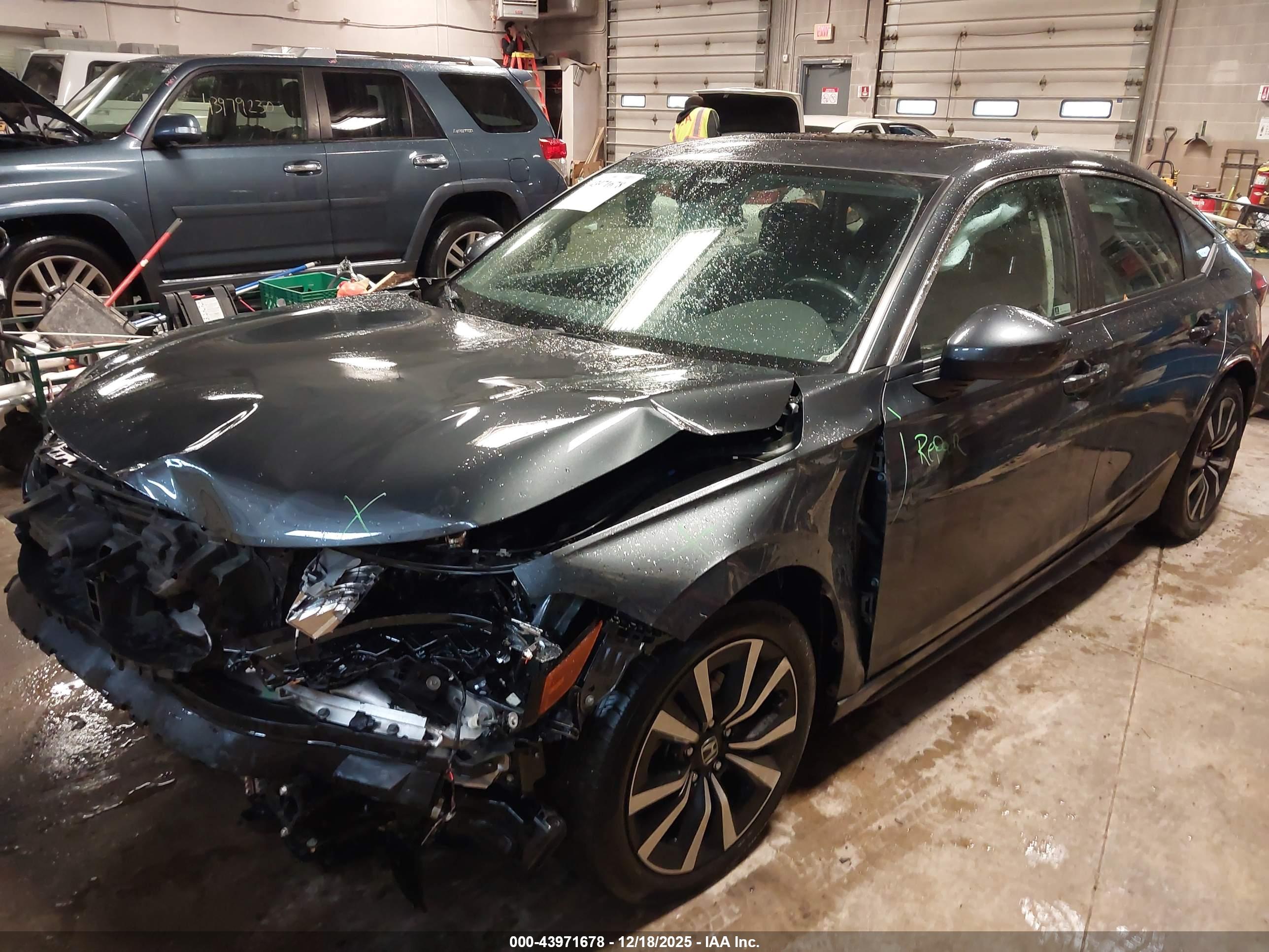 HONDA CIVIC image 2