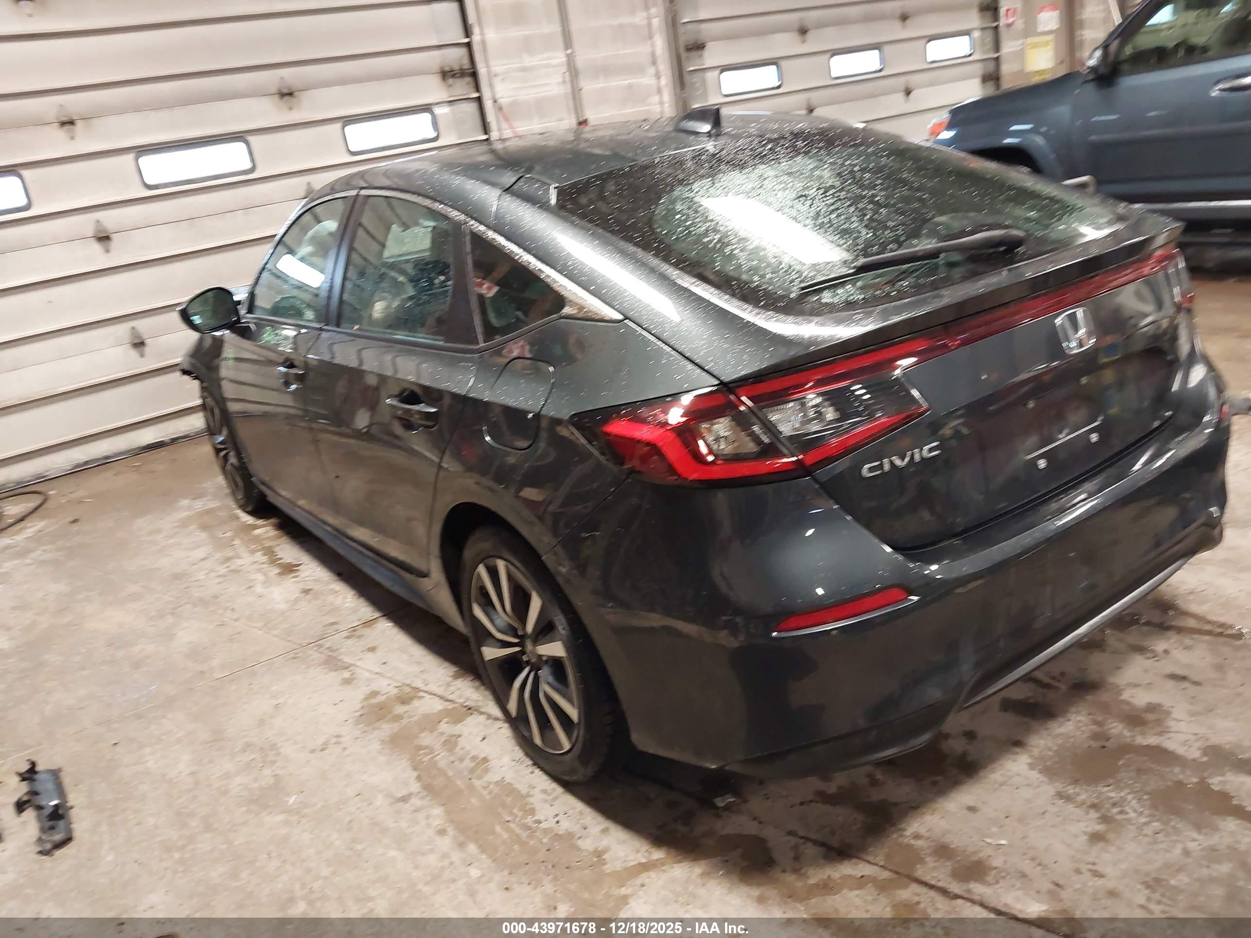 HONDA CIVIC image 3