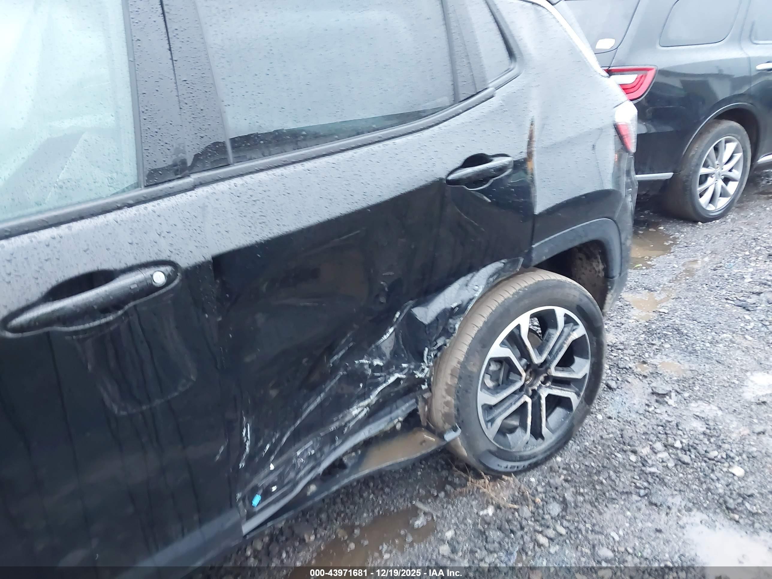 JEEP COMPASS image 6