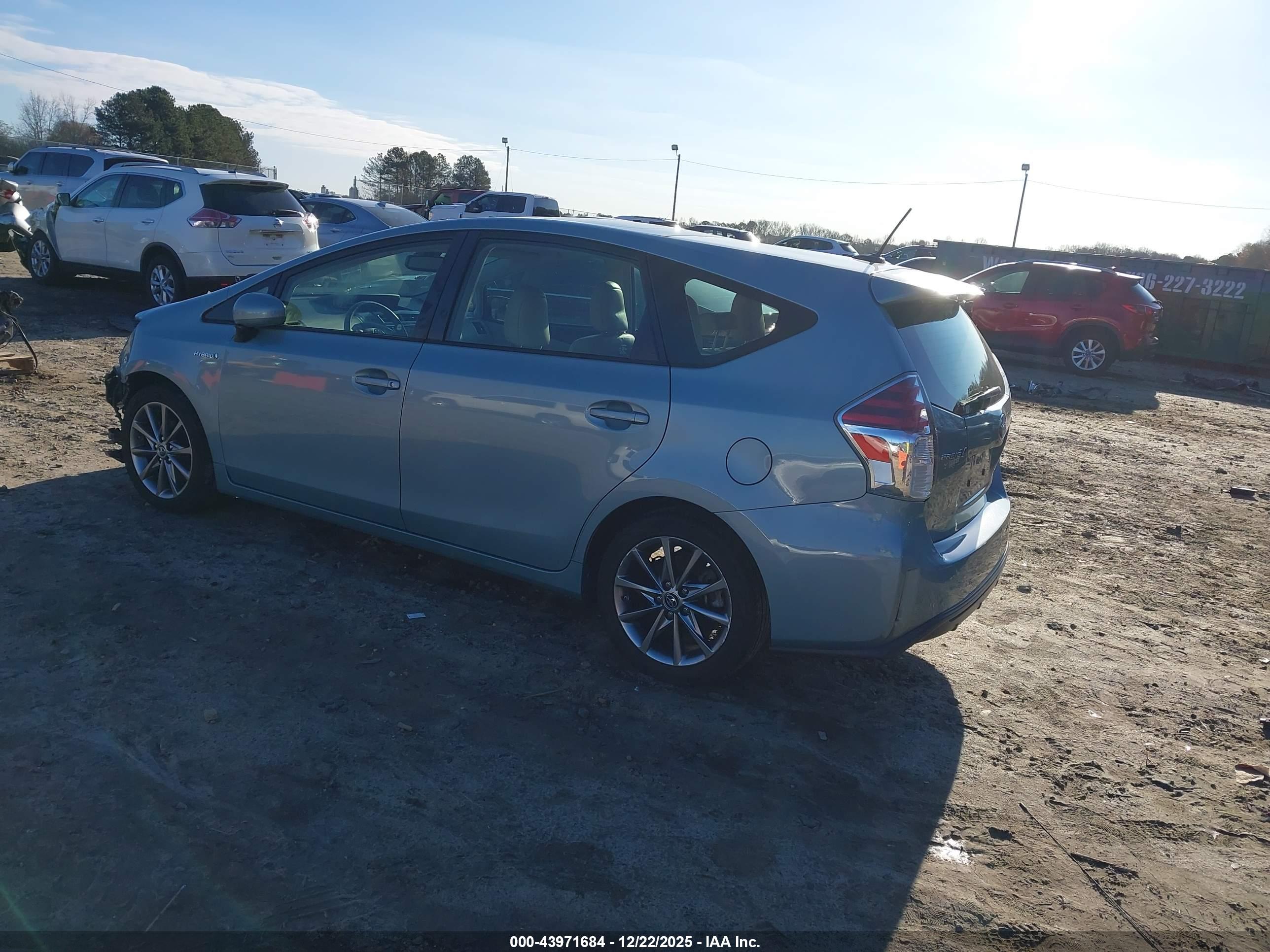 TOYOTA PRIUS image 3