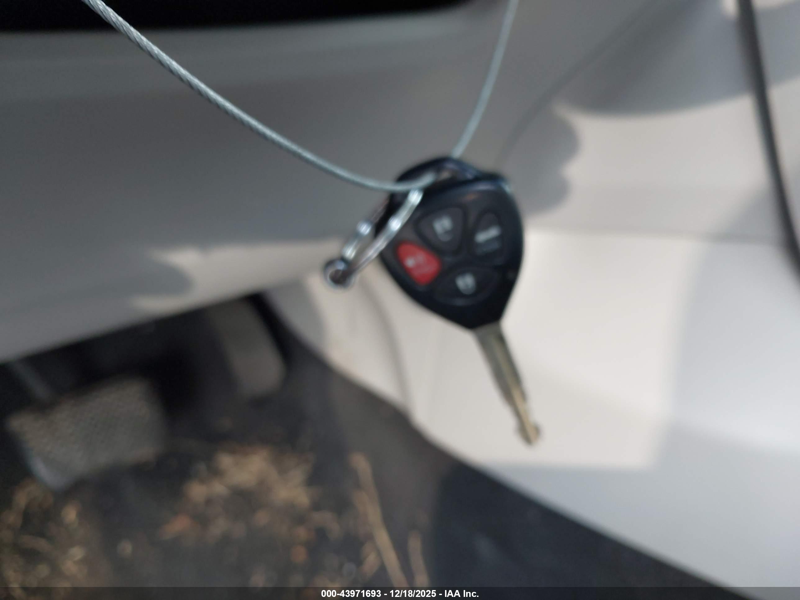 TOYOTA COROLLA image 11