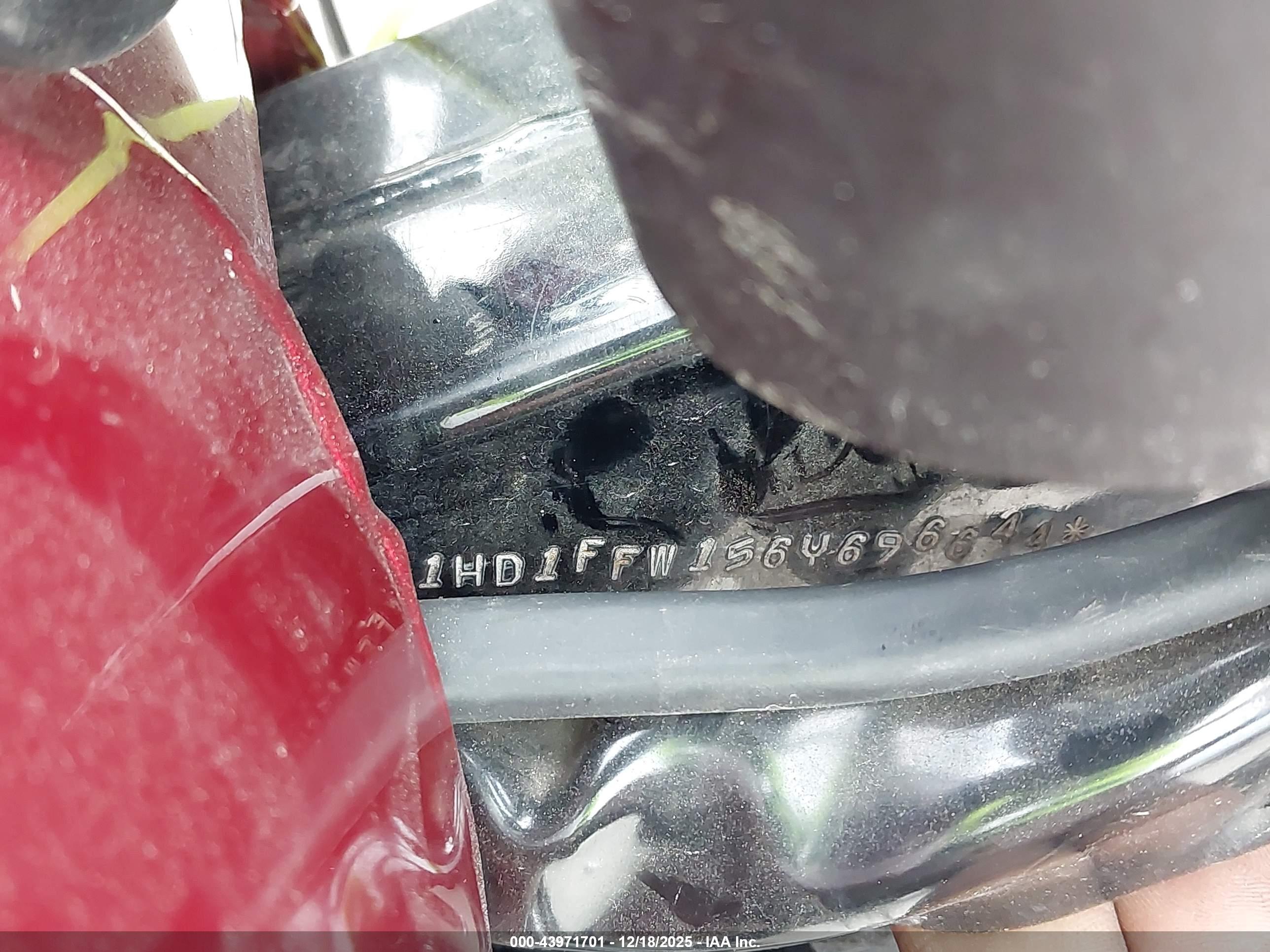 HARLEY-DAVIDSON FLHTCI image 10
