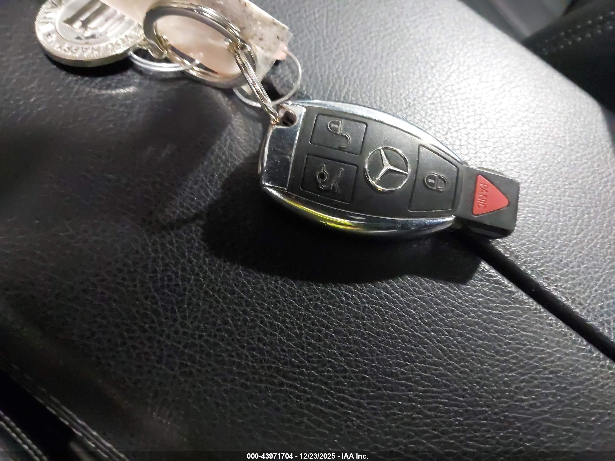 MERCEDES-BENZ GLS image 11