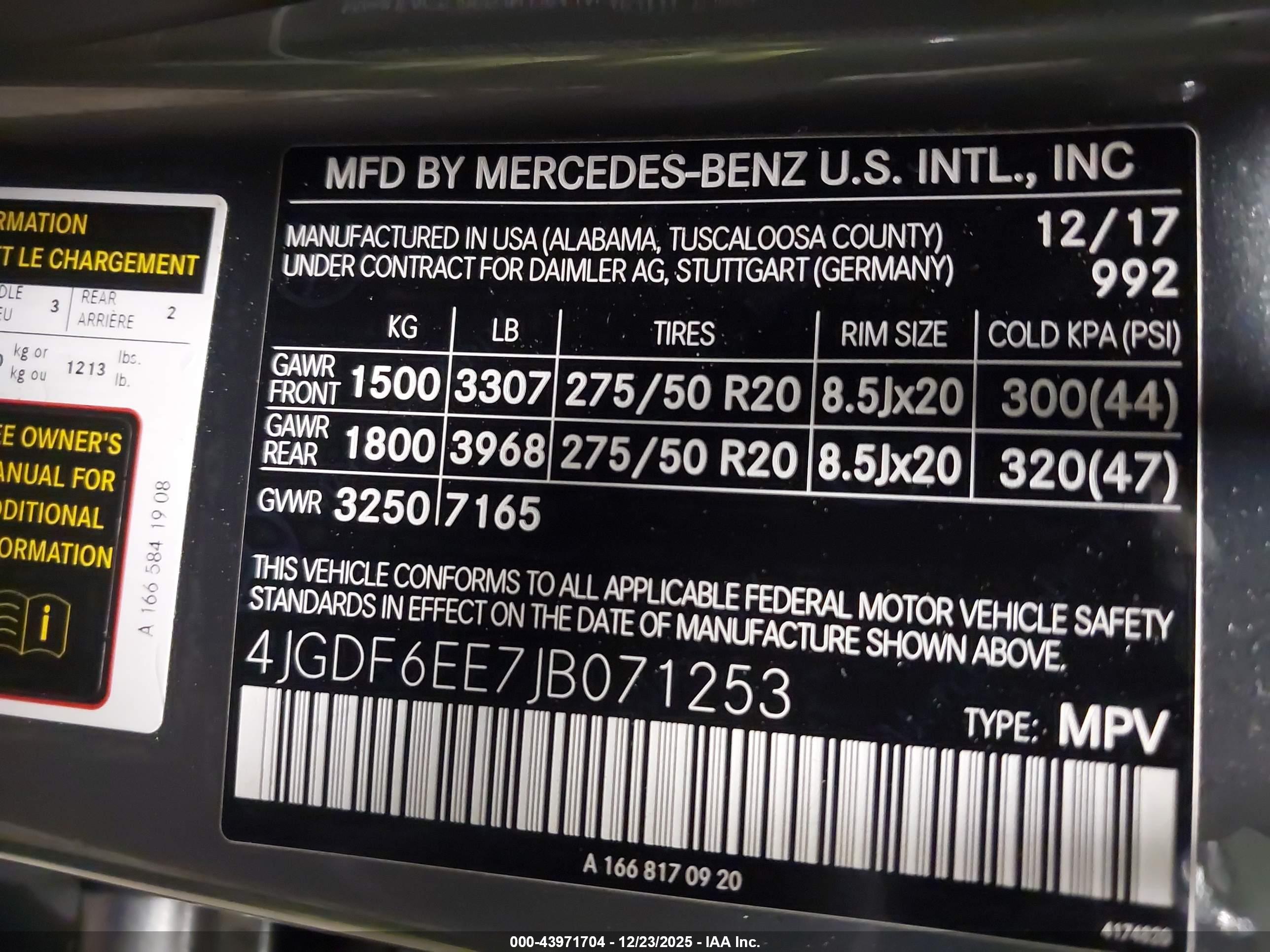 MERCEDES-BENZ GLS image 9