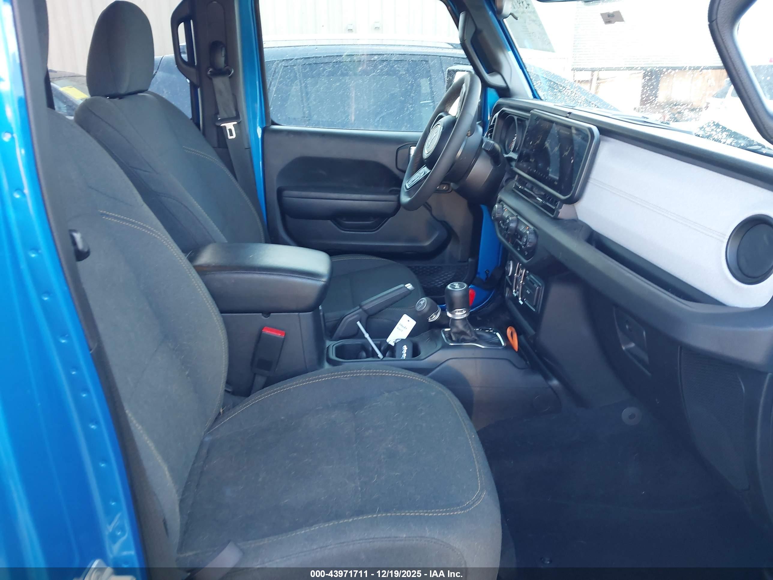 JEEP WRANGLER image 5