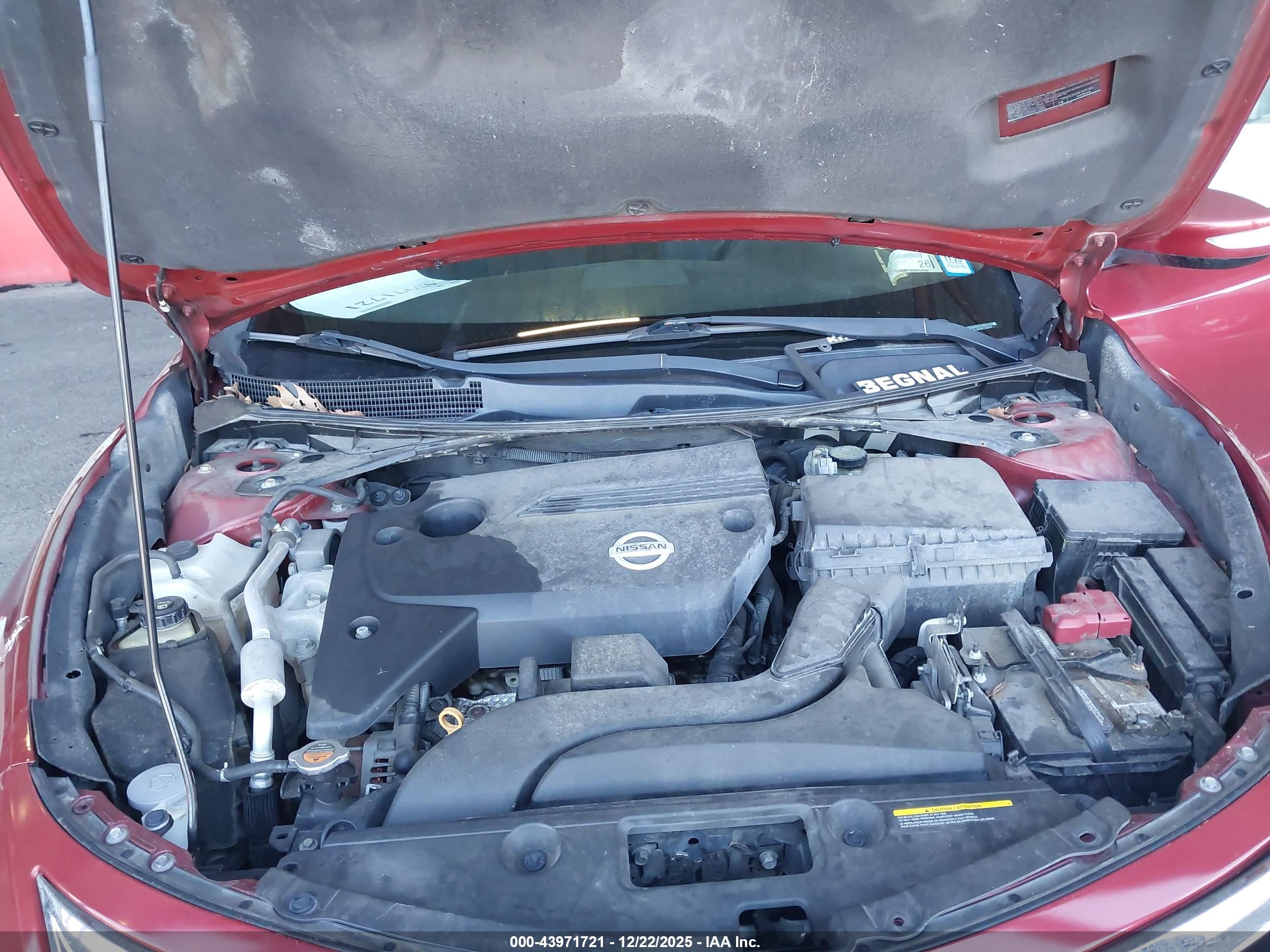 NISSAN ALTIMA image 10