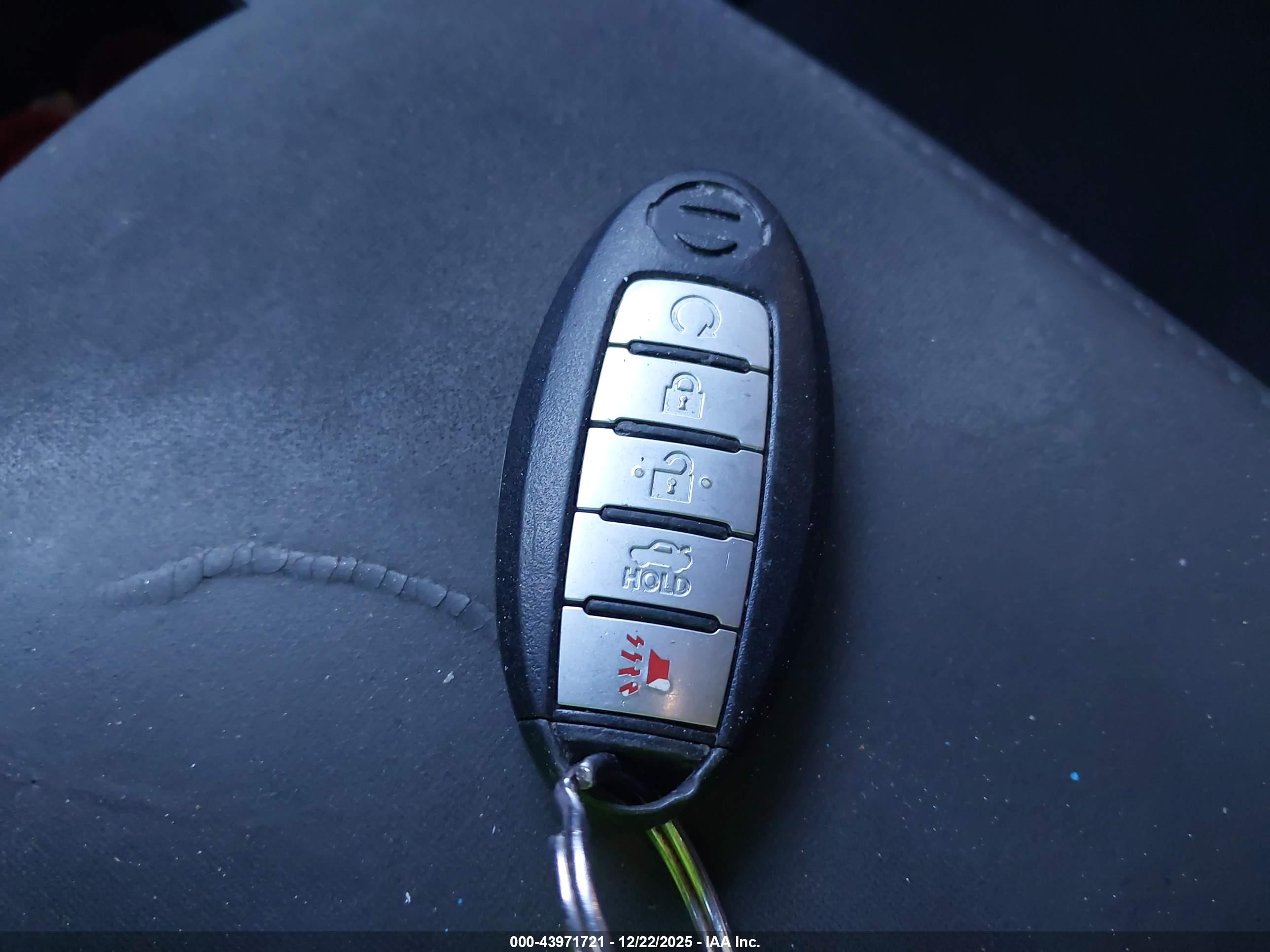 NISSAN ALTIMA image 11