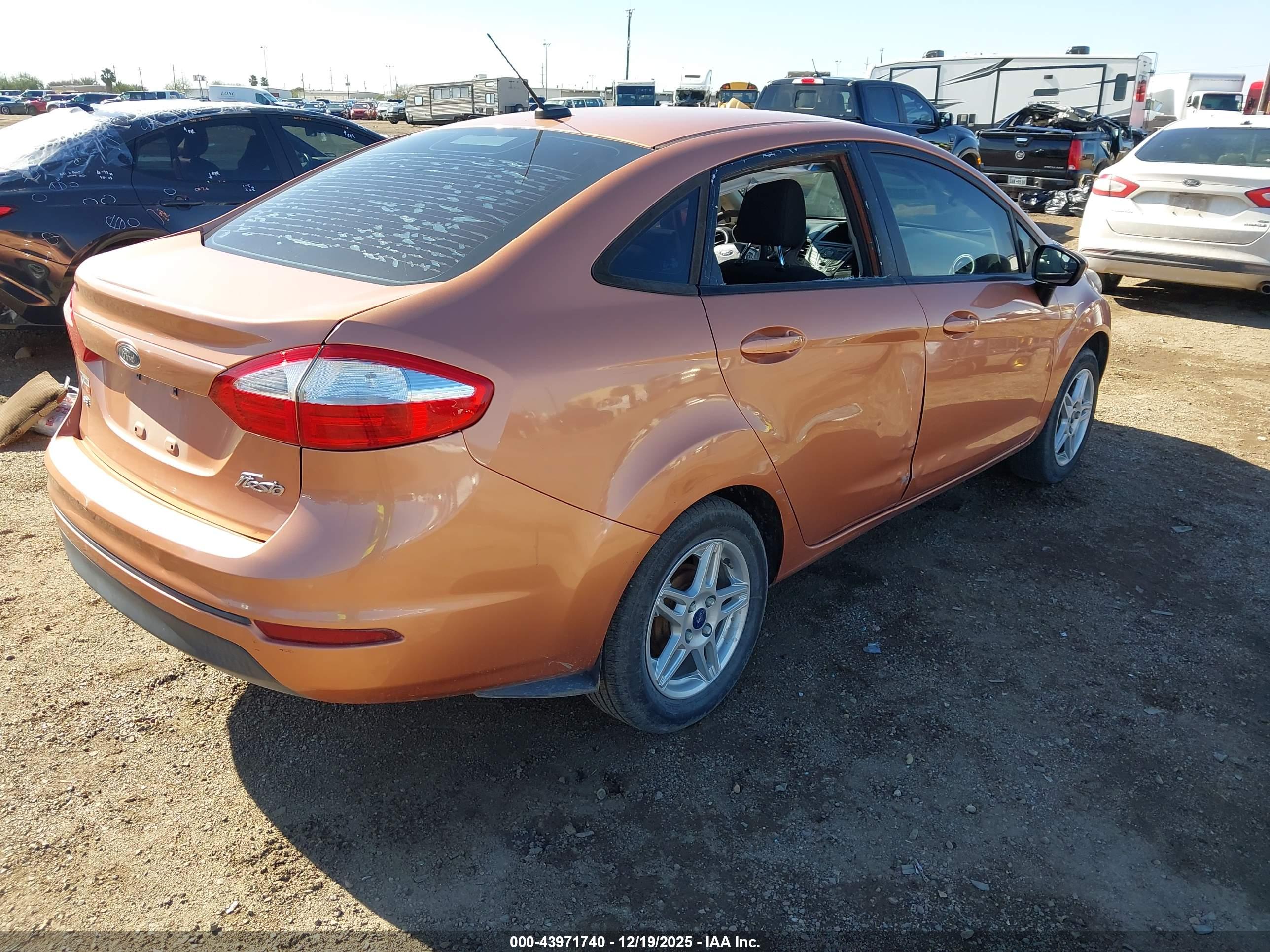 FORD FIESTA image 4