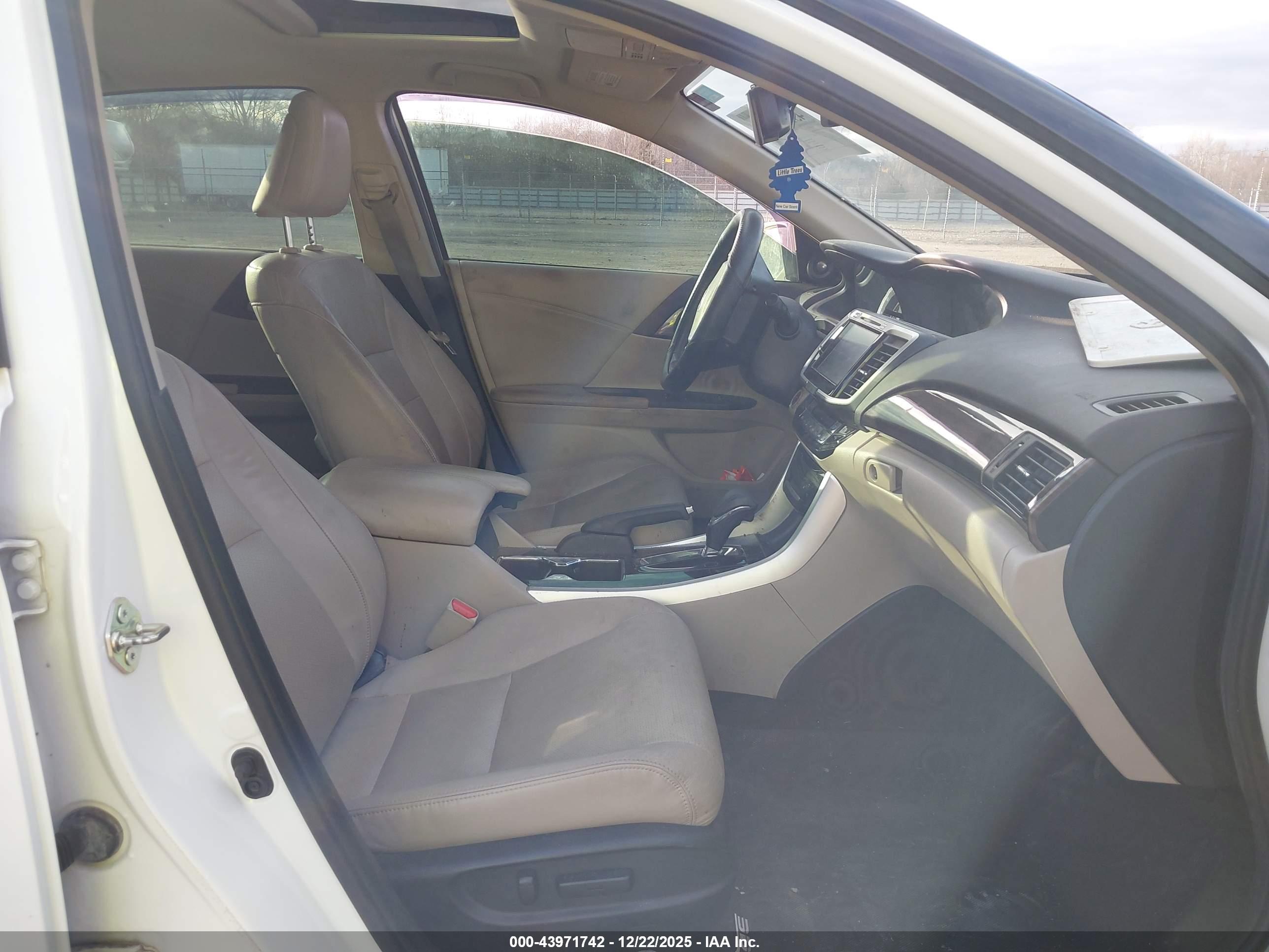 HONDA ACCORD image 5