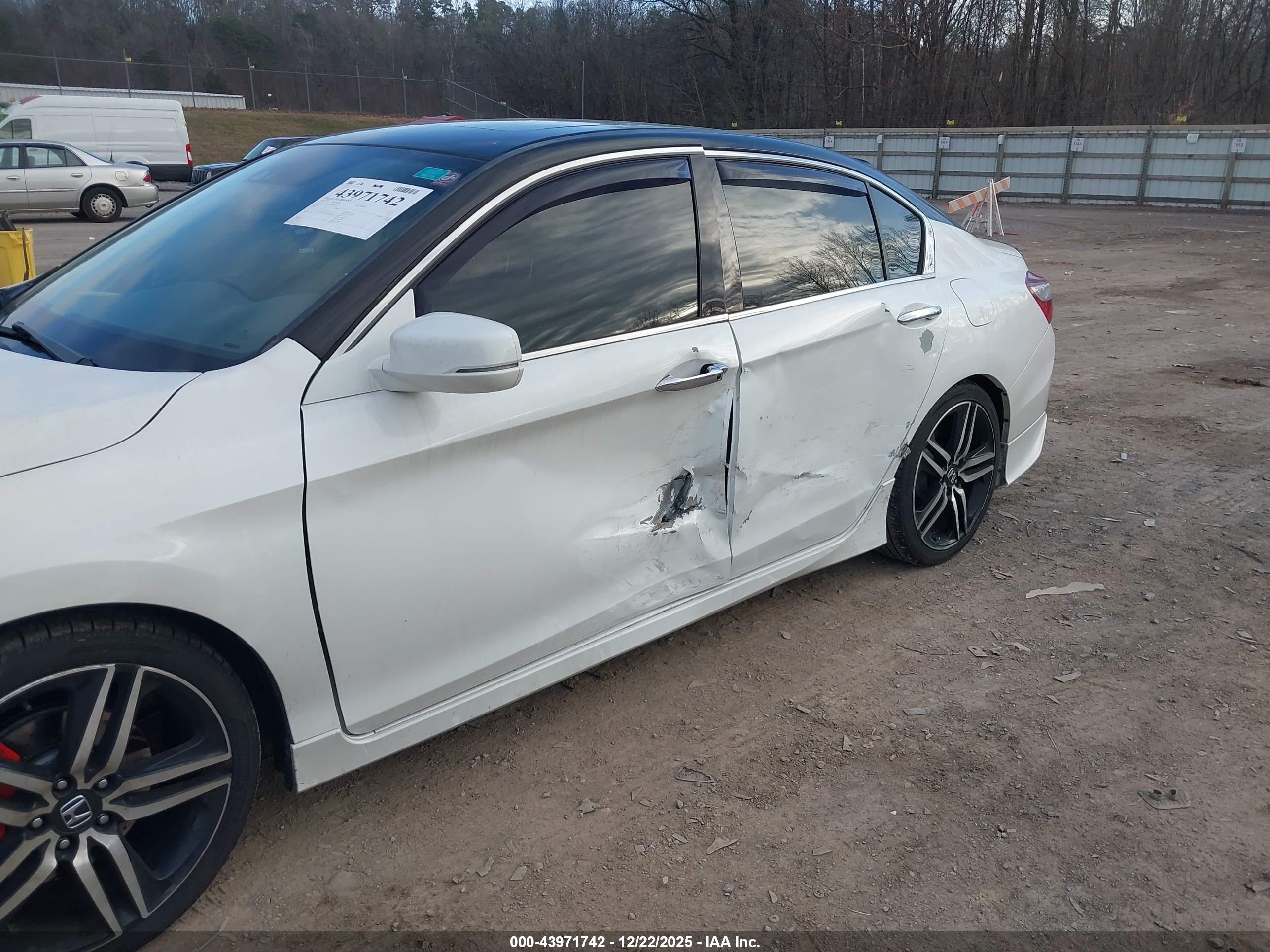 HONDA ACCORD image 6