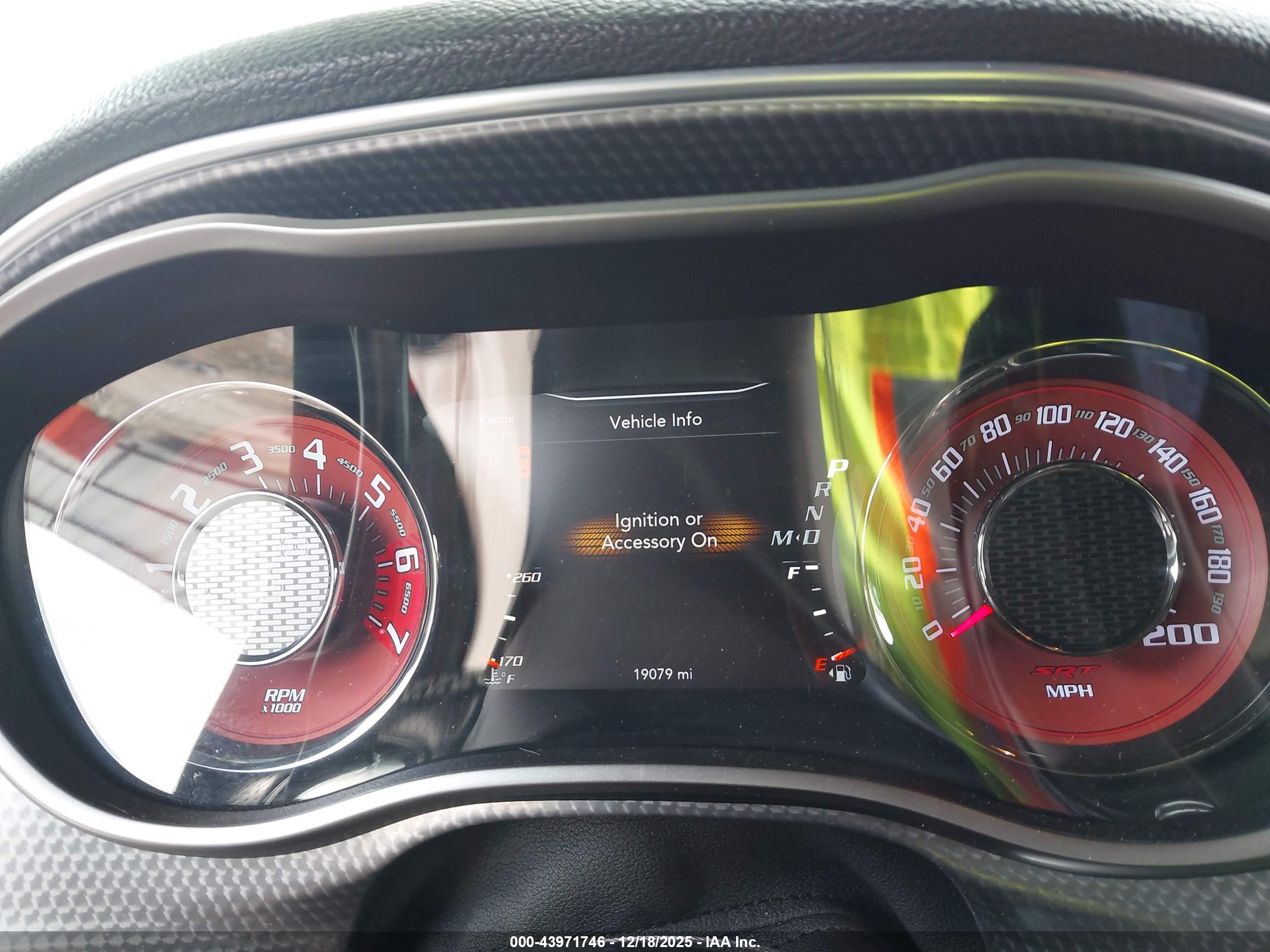 DODGE CHALLENGER image 7