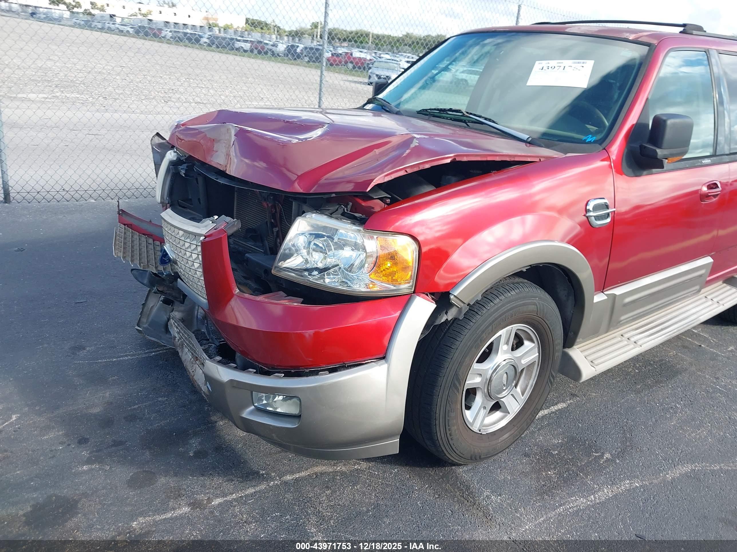 FORD EXPEDITION image 6