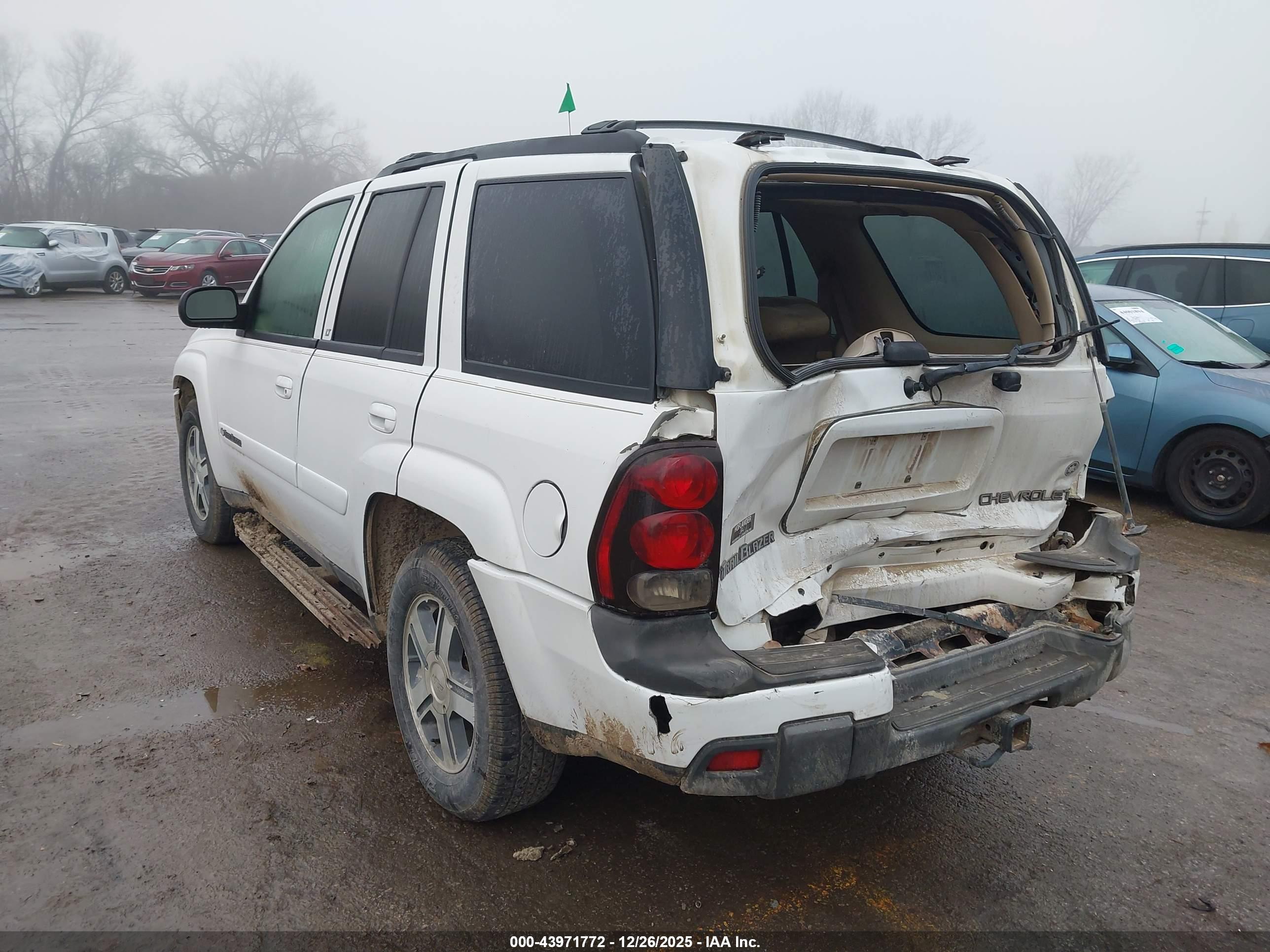 CHEVROLET TRAILBLAZER image 3