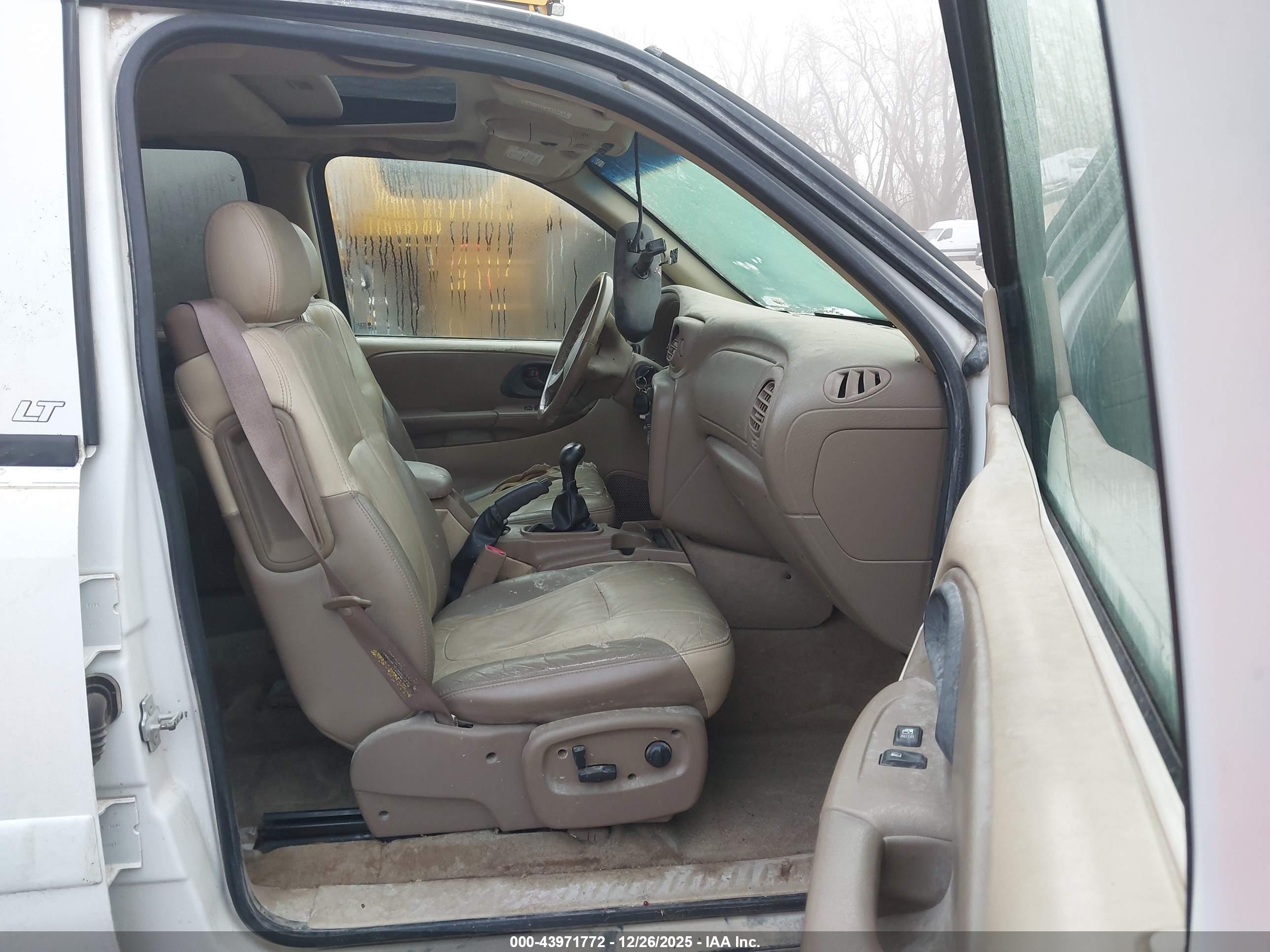 CHEVROLET TRAILBLAZER image 5