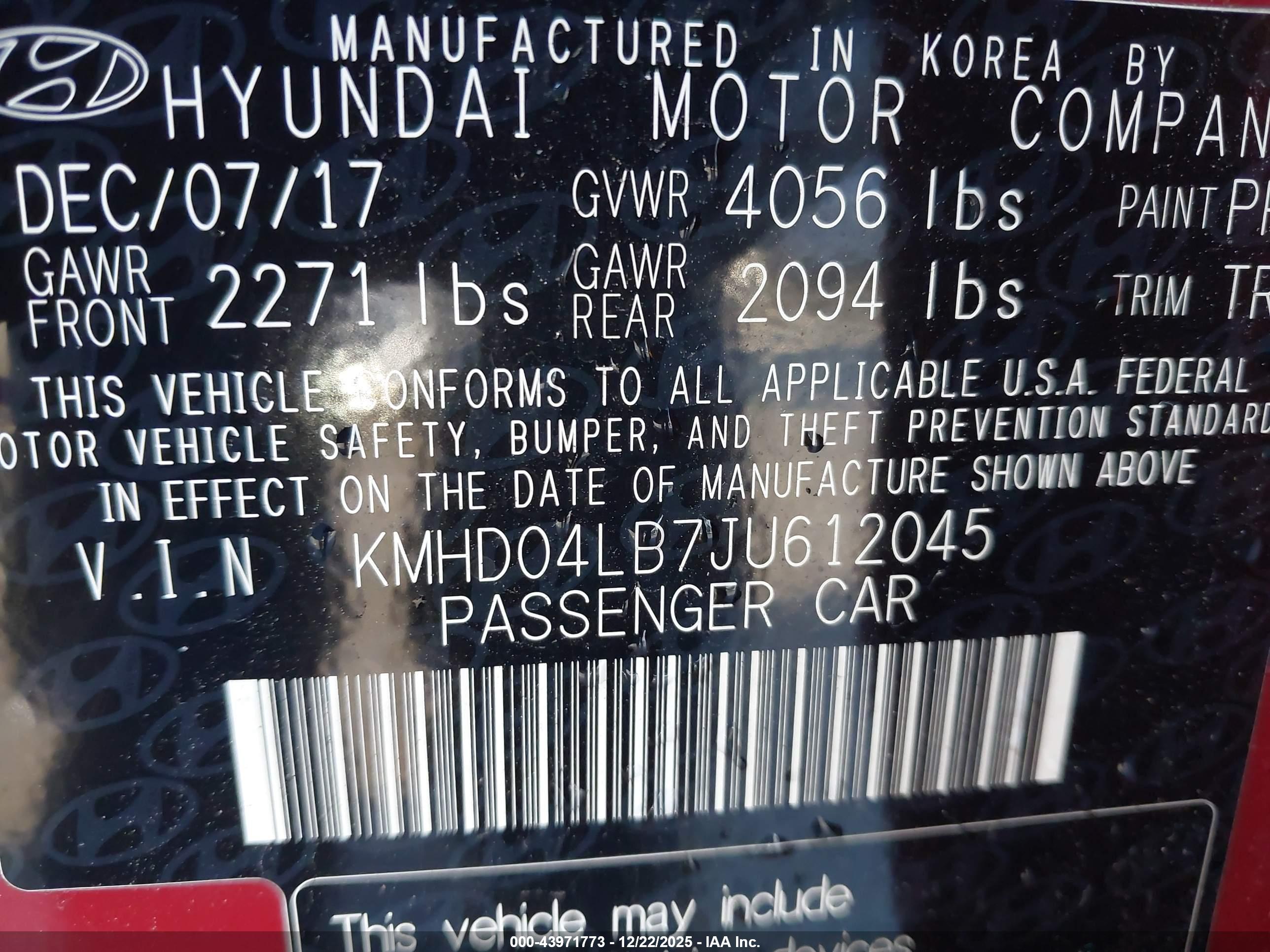 HYUNDAI ELANTRA image 9