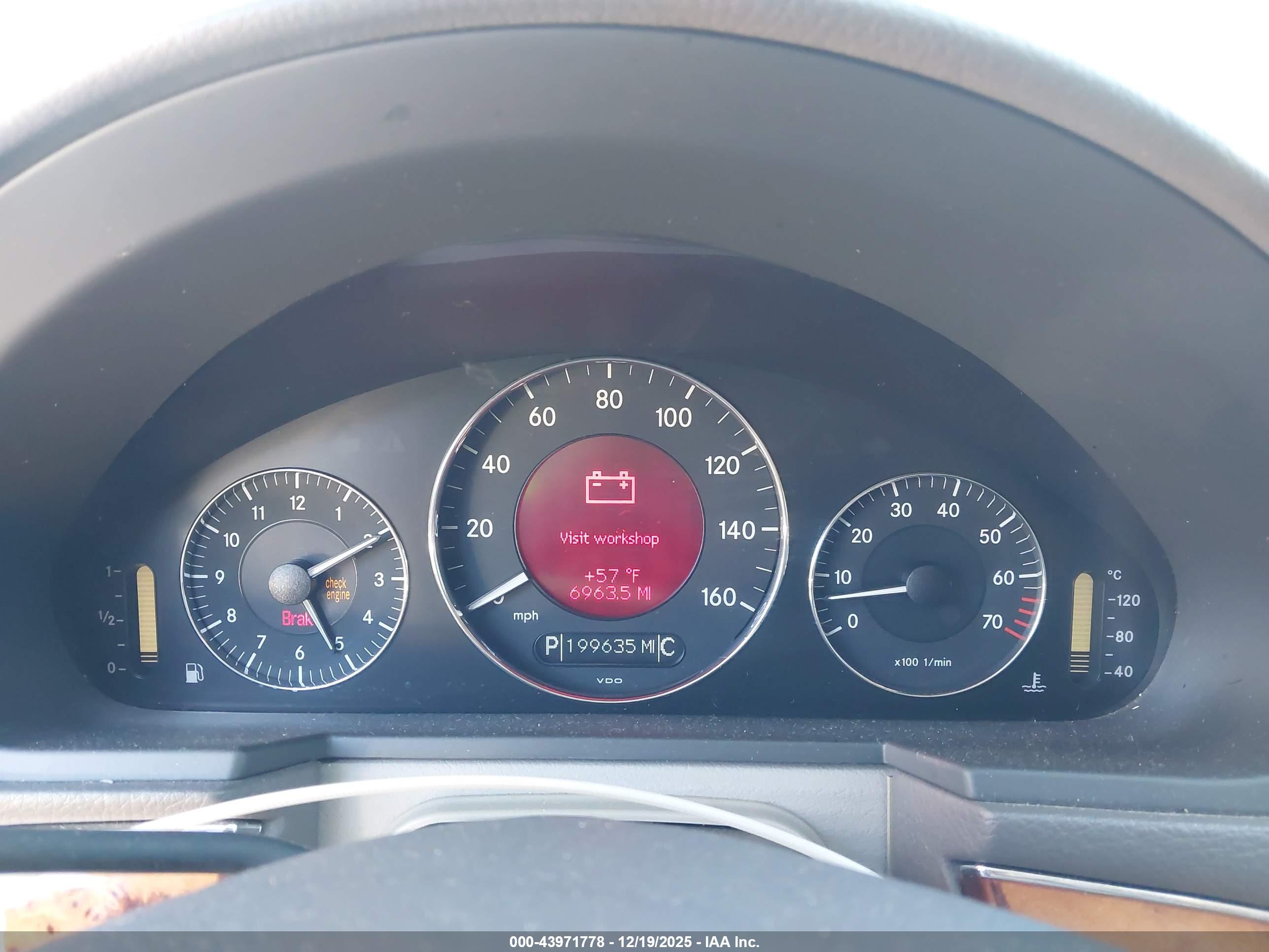 MERCEDES-BENZ E image 7