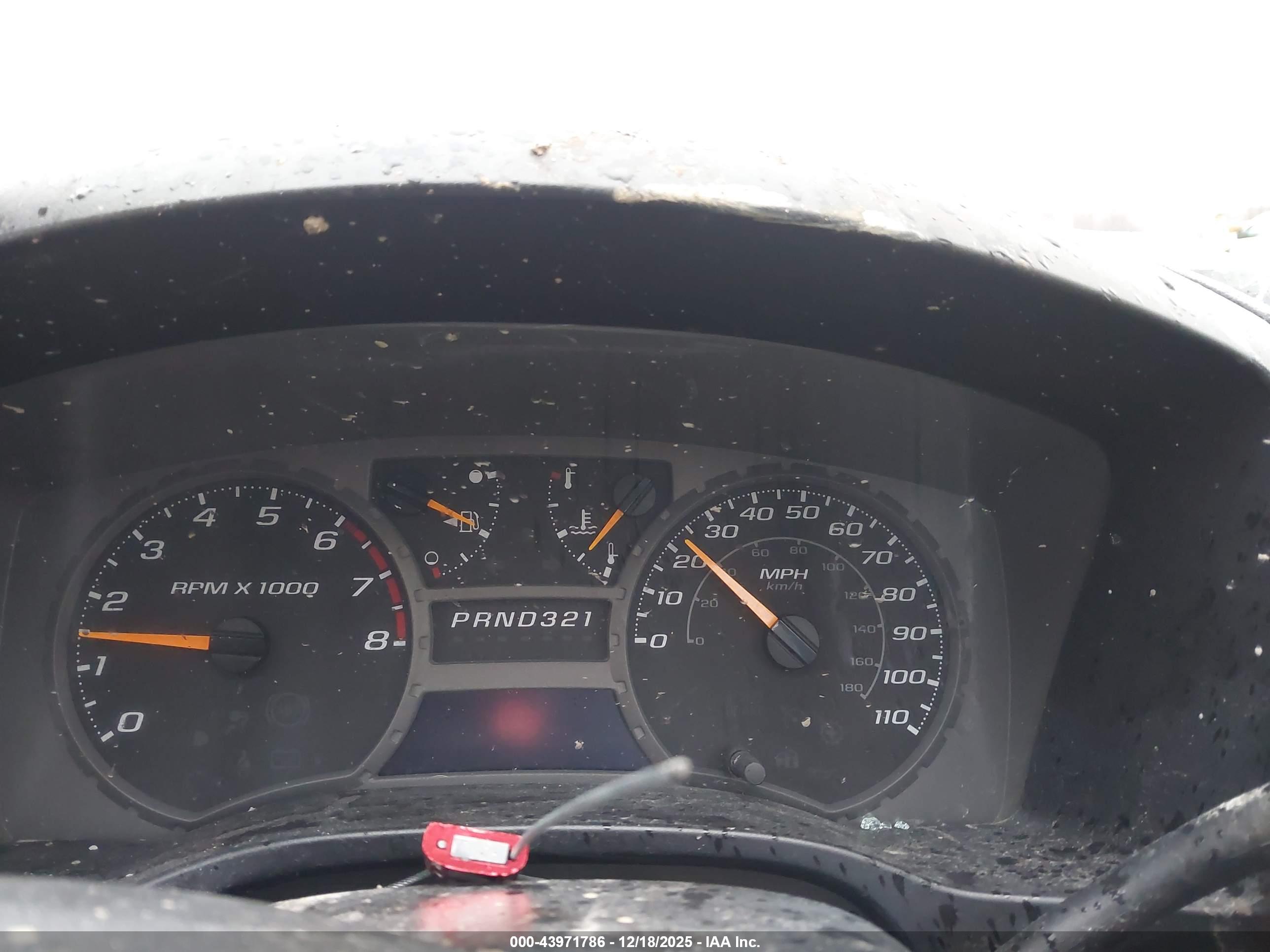 CHEVROLET COLORADO image 7