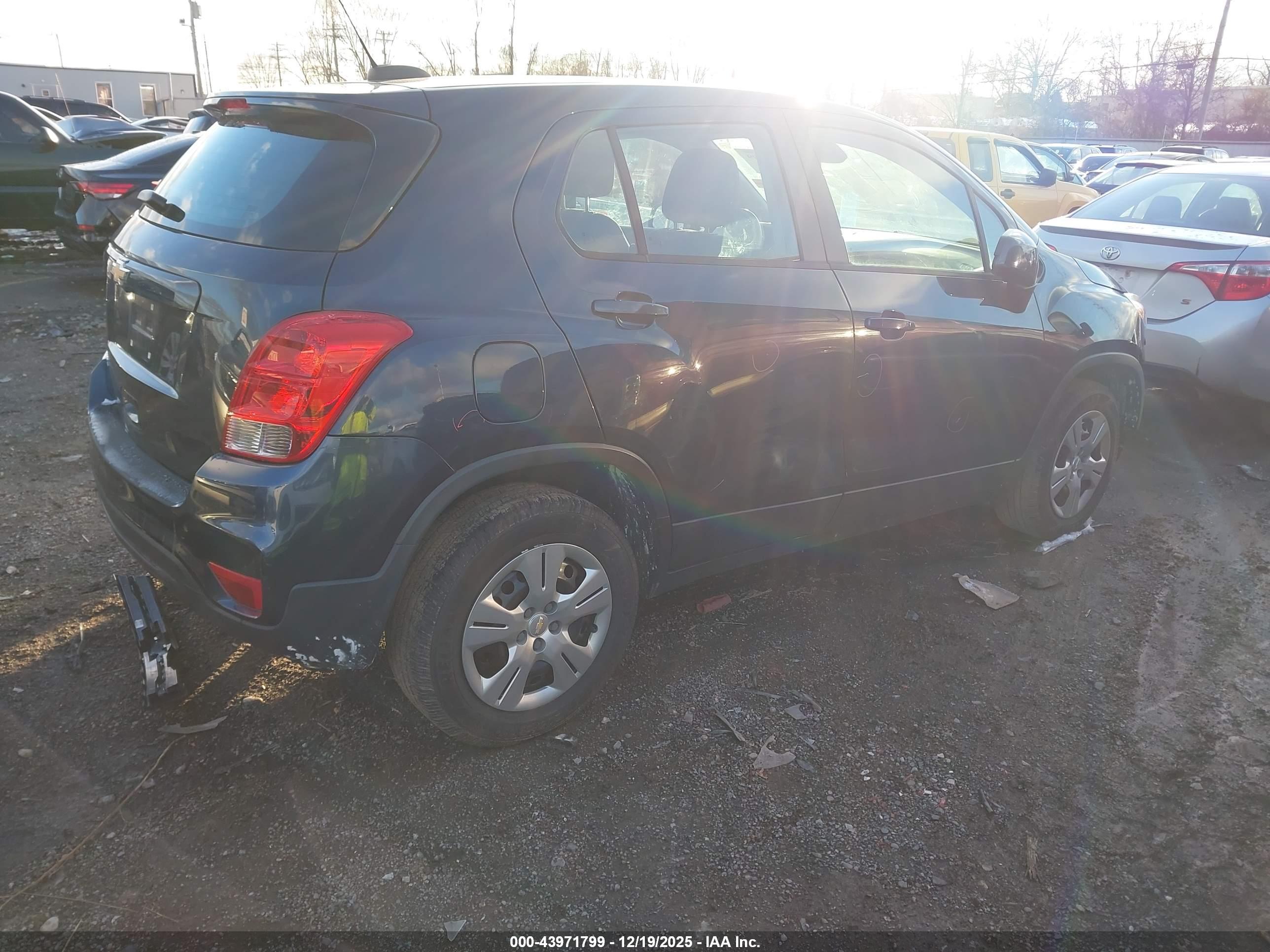 CHEVROLET TRAX image 4