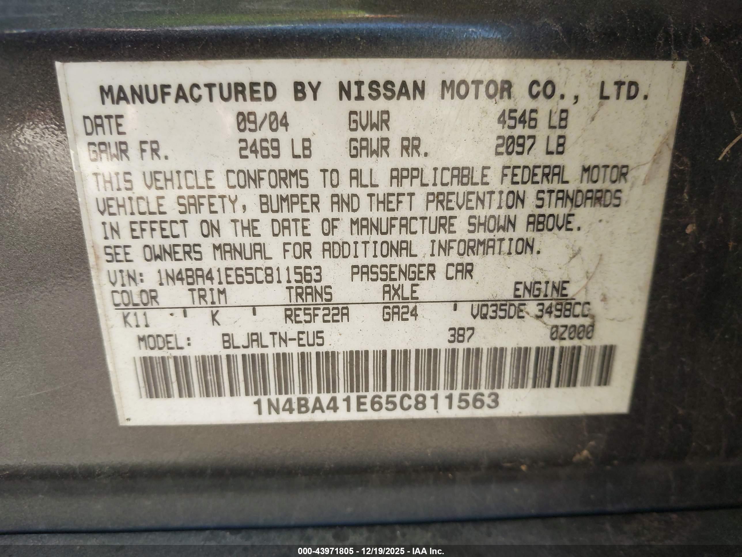 NISSAN MAXIMA image 9