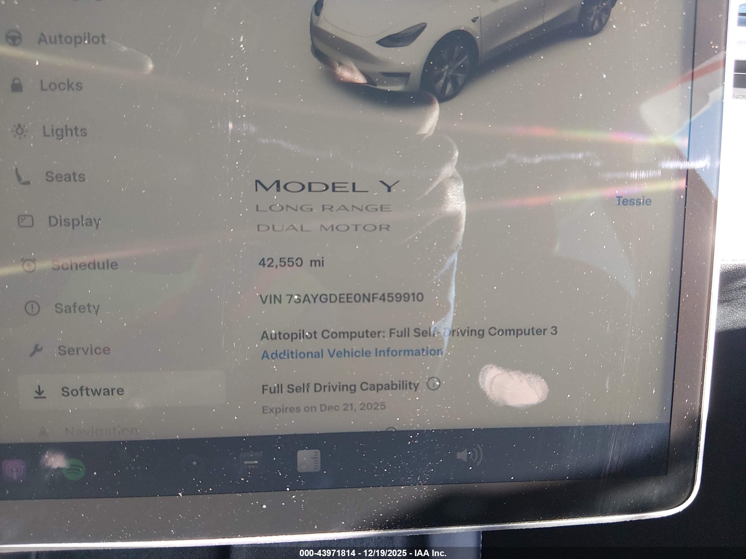 TESLA MODEL image 7