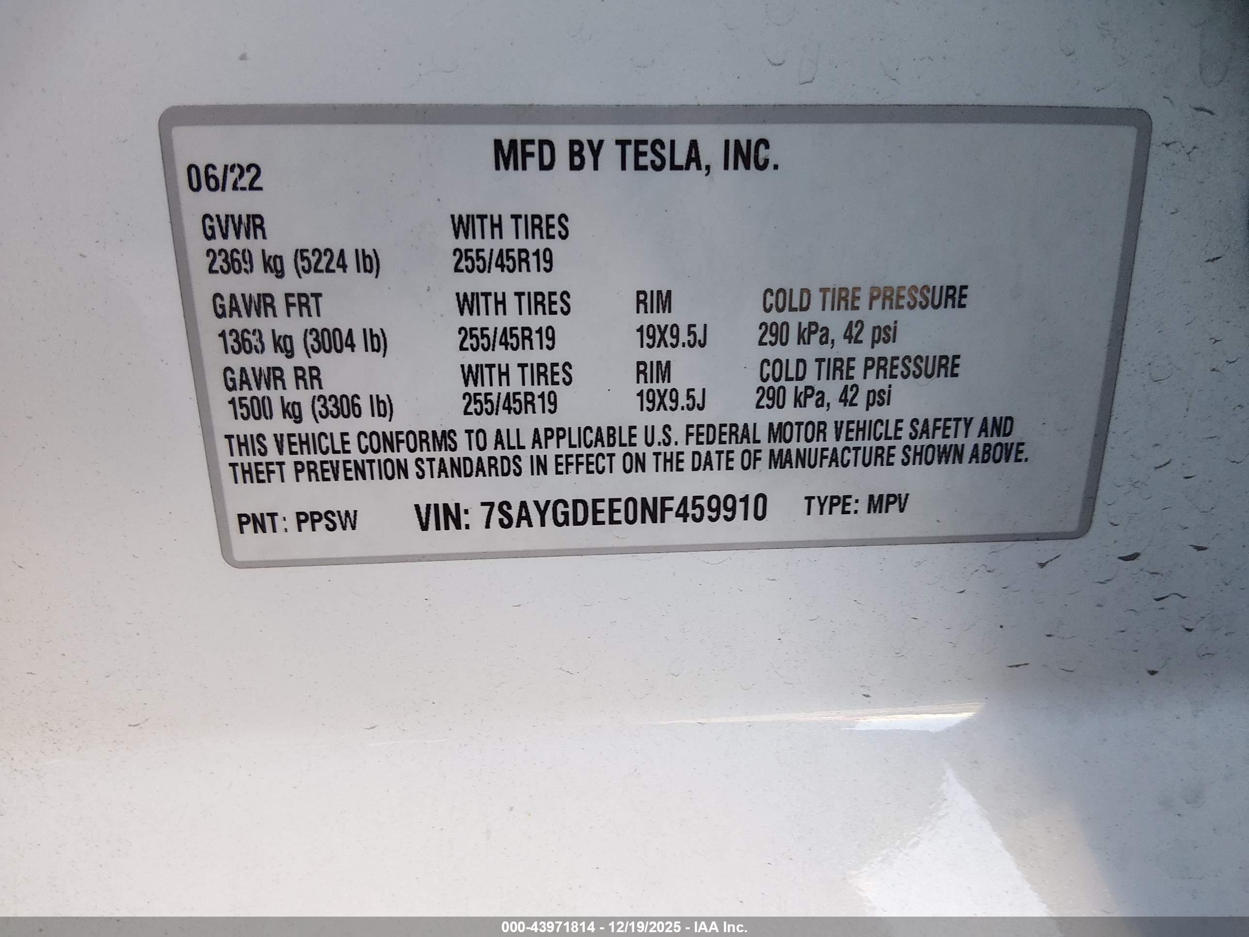 TESLA MODEL image 9