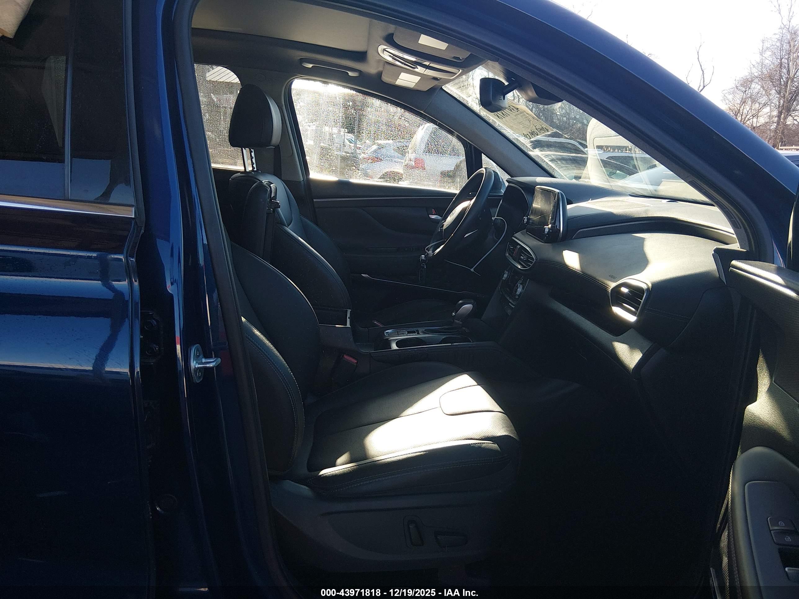 HYUNDAI SANTA image 5