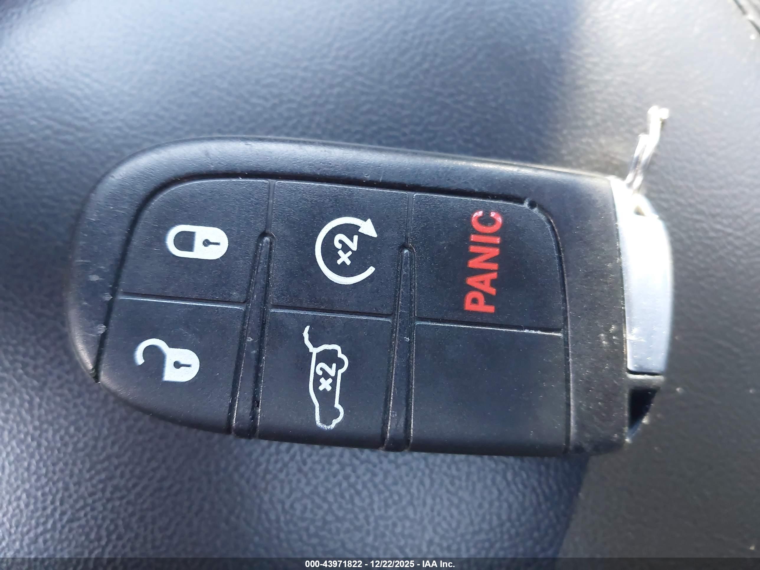 JEEP GRAND image 11