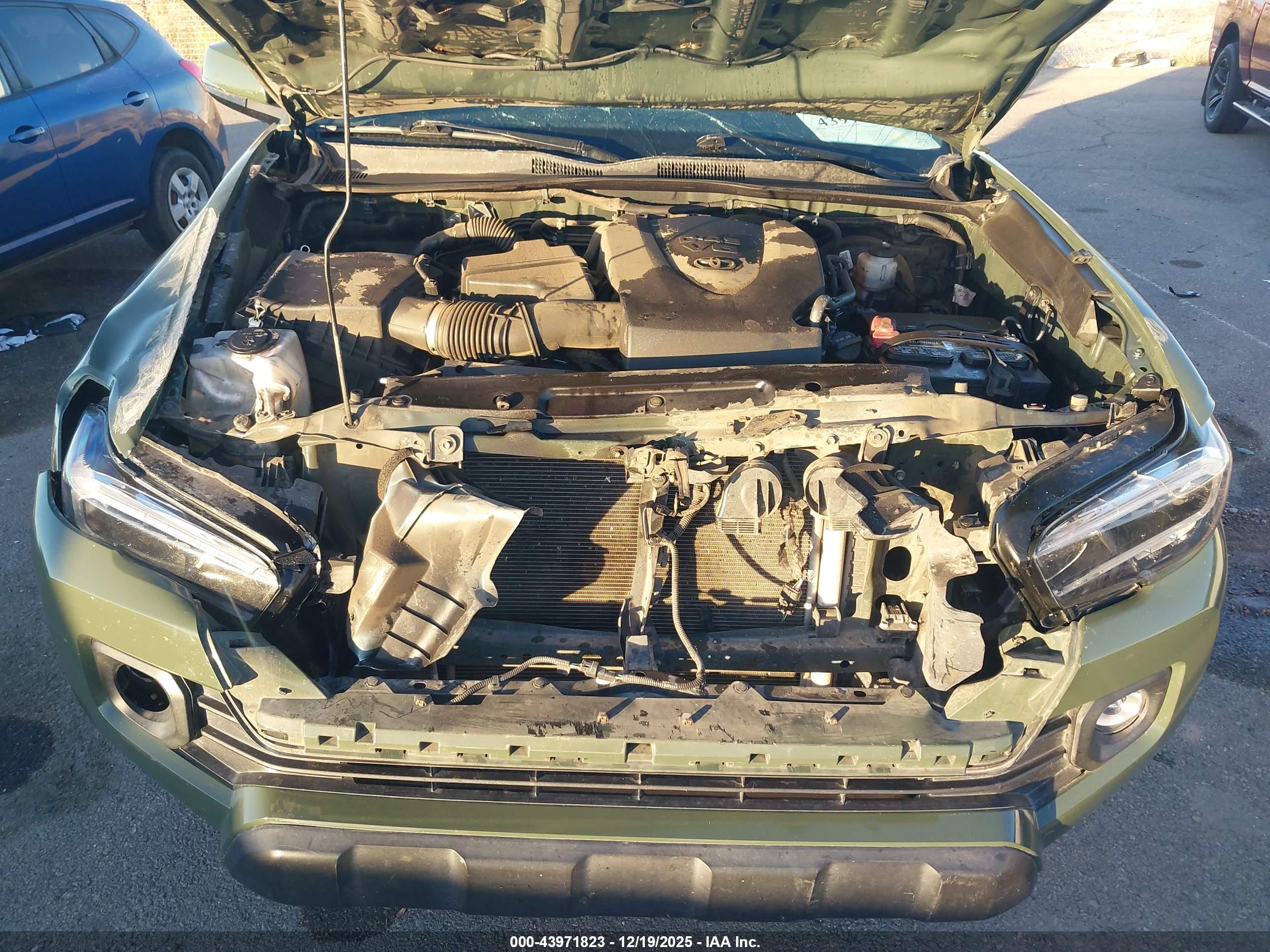 TOYOTA TACOMA image 10