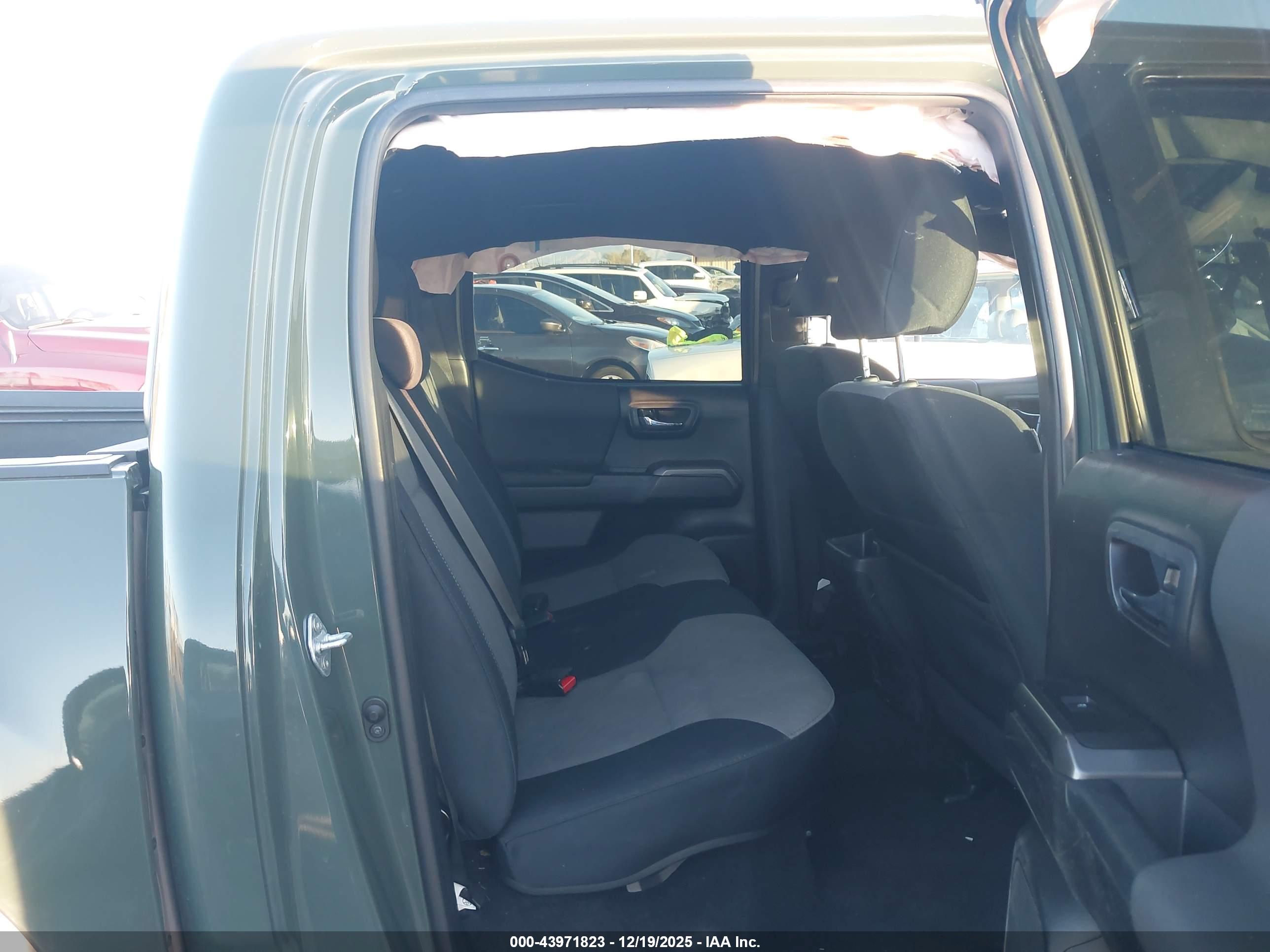TOYOTA TACOMA image 8