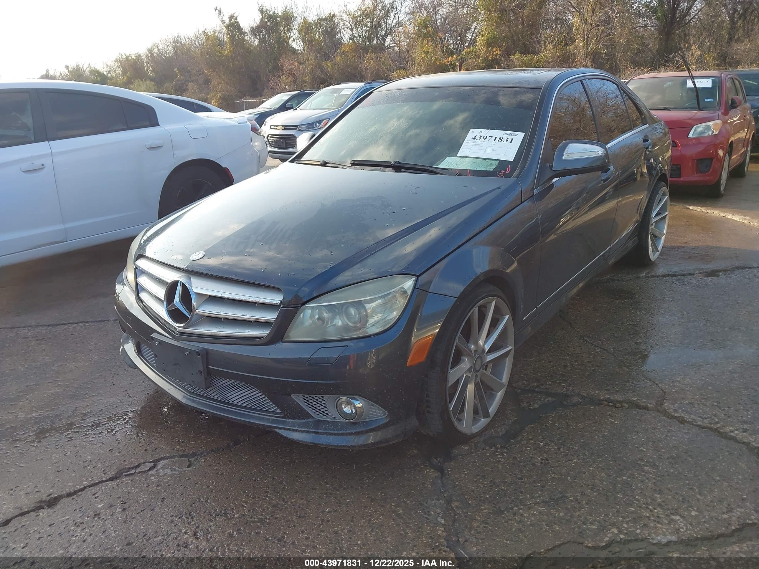 MERCEDES-BENZ C image 2