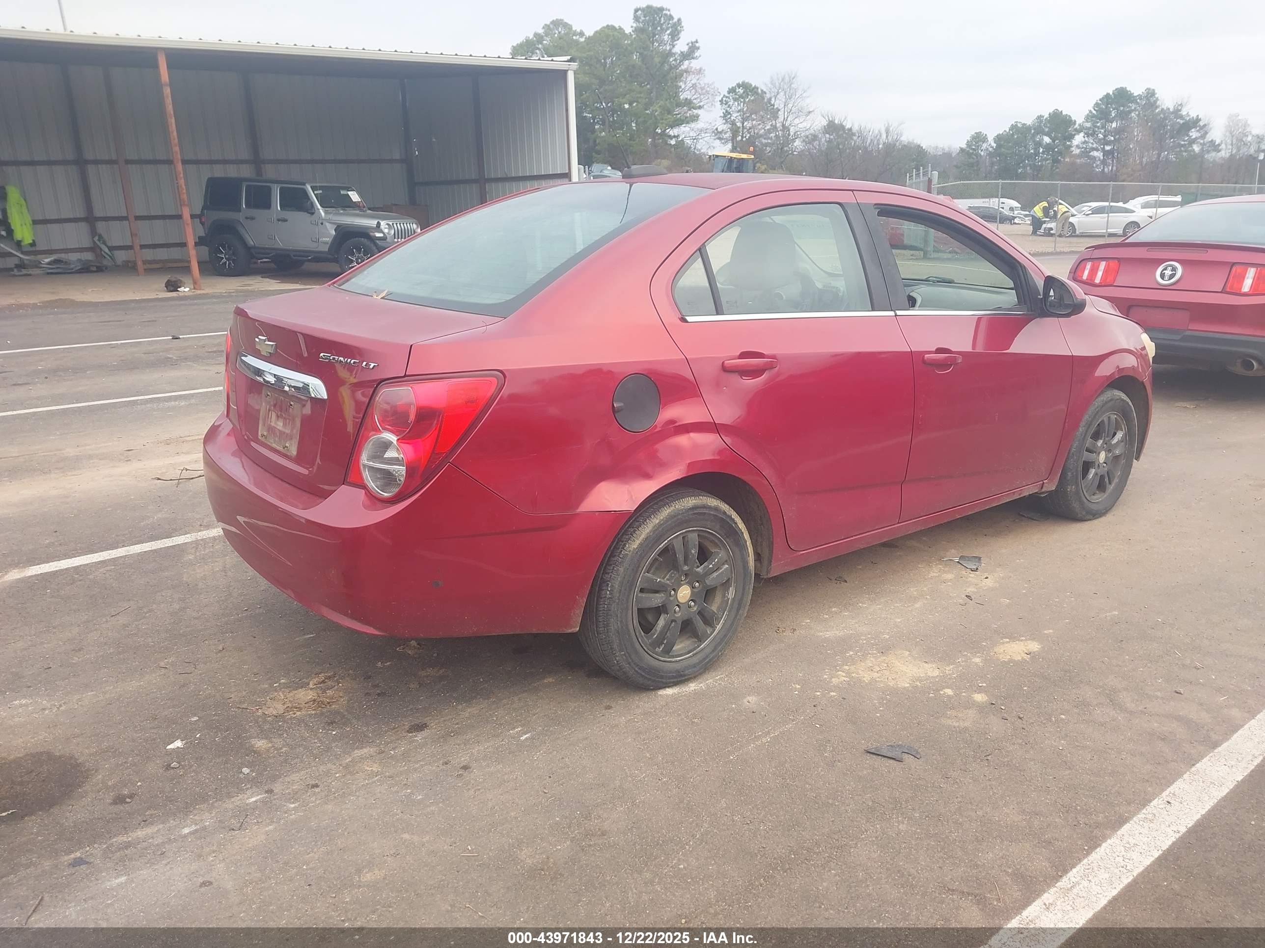 CHEVROLET SONIC image 4