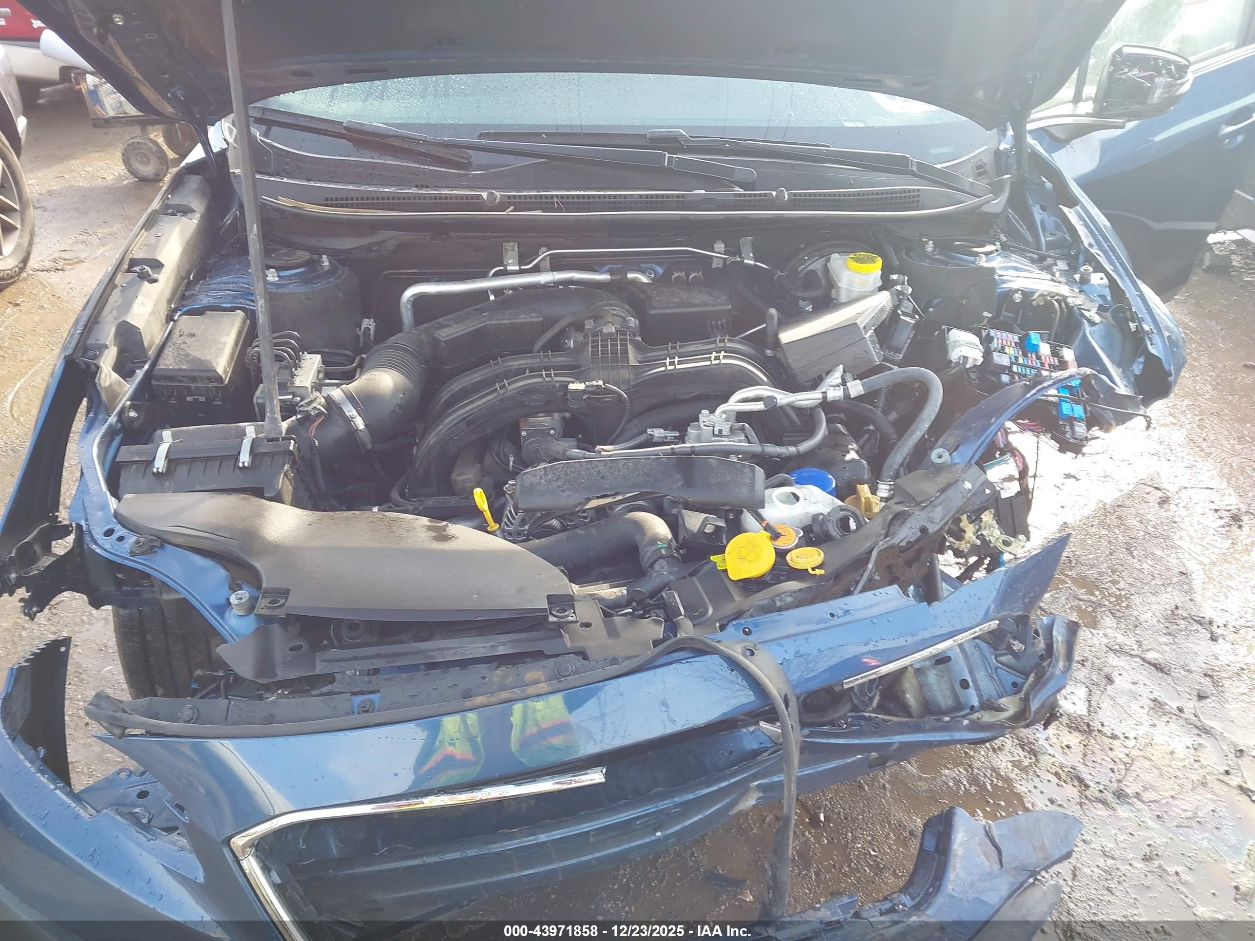 SUBARU OUTBACK image 10