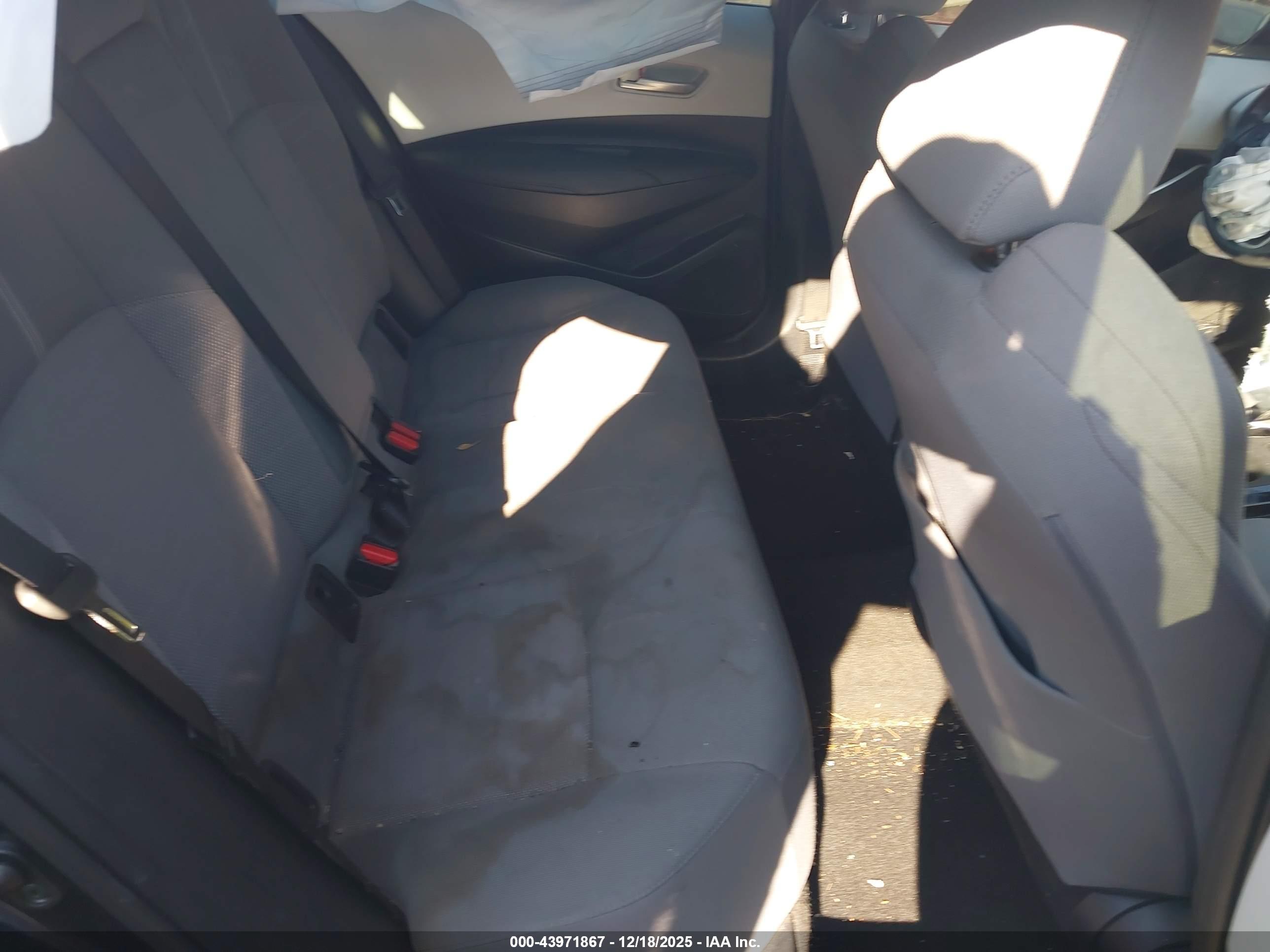 TOYOTA COROLLA image 8