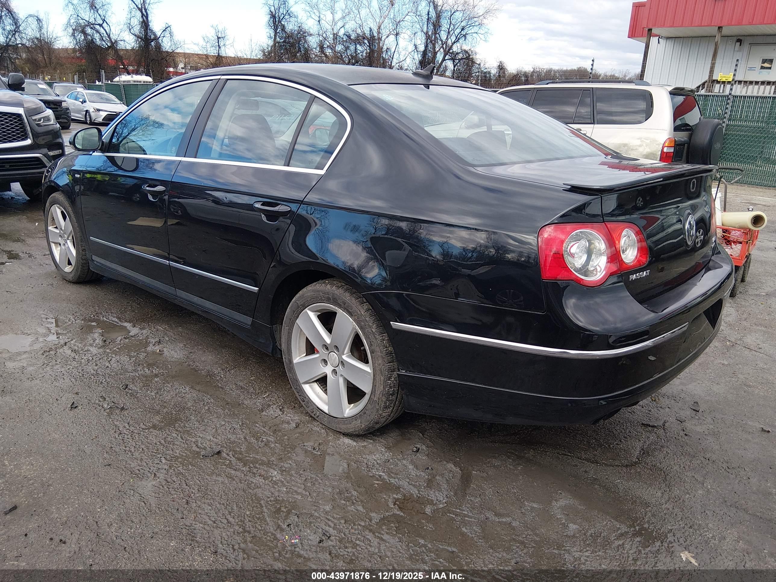 VOLKSWAGEN PASSAT image 3