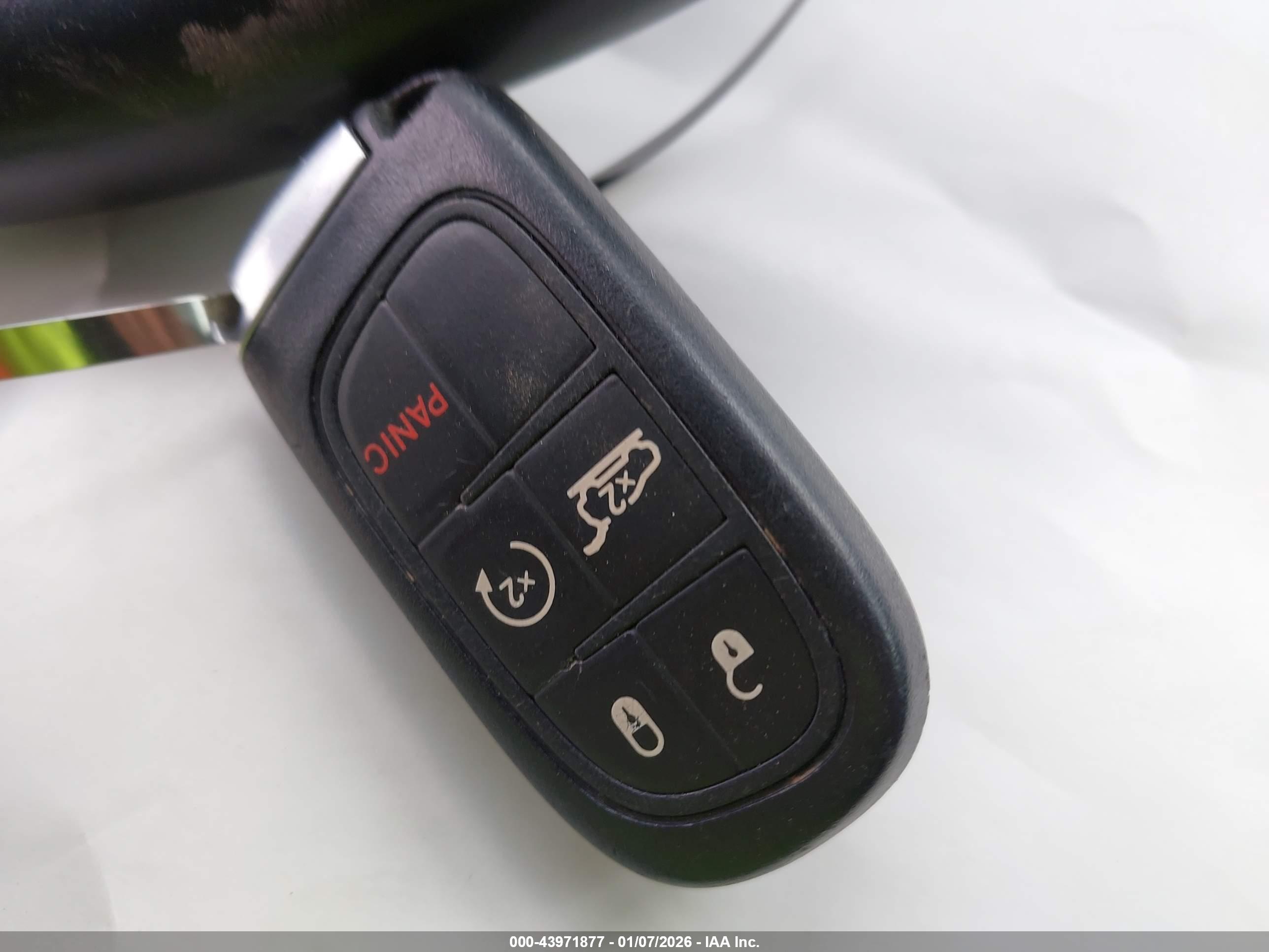 JEEP CHEROKEE image 11