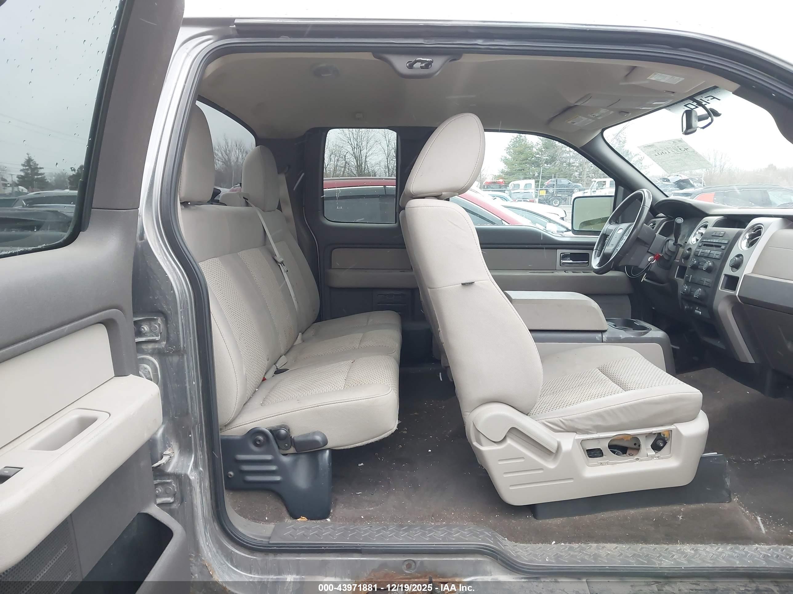 FORD F-150 image 8