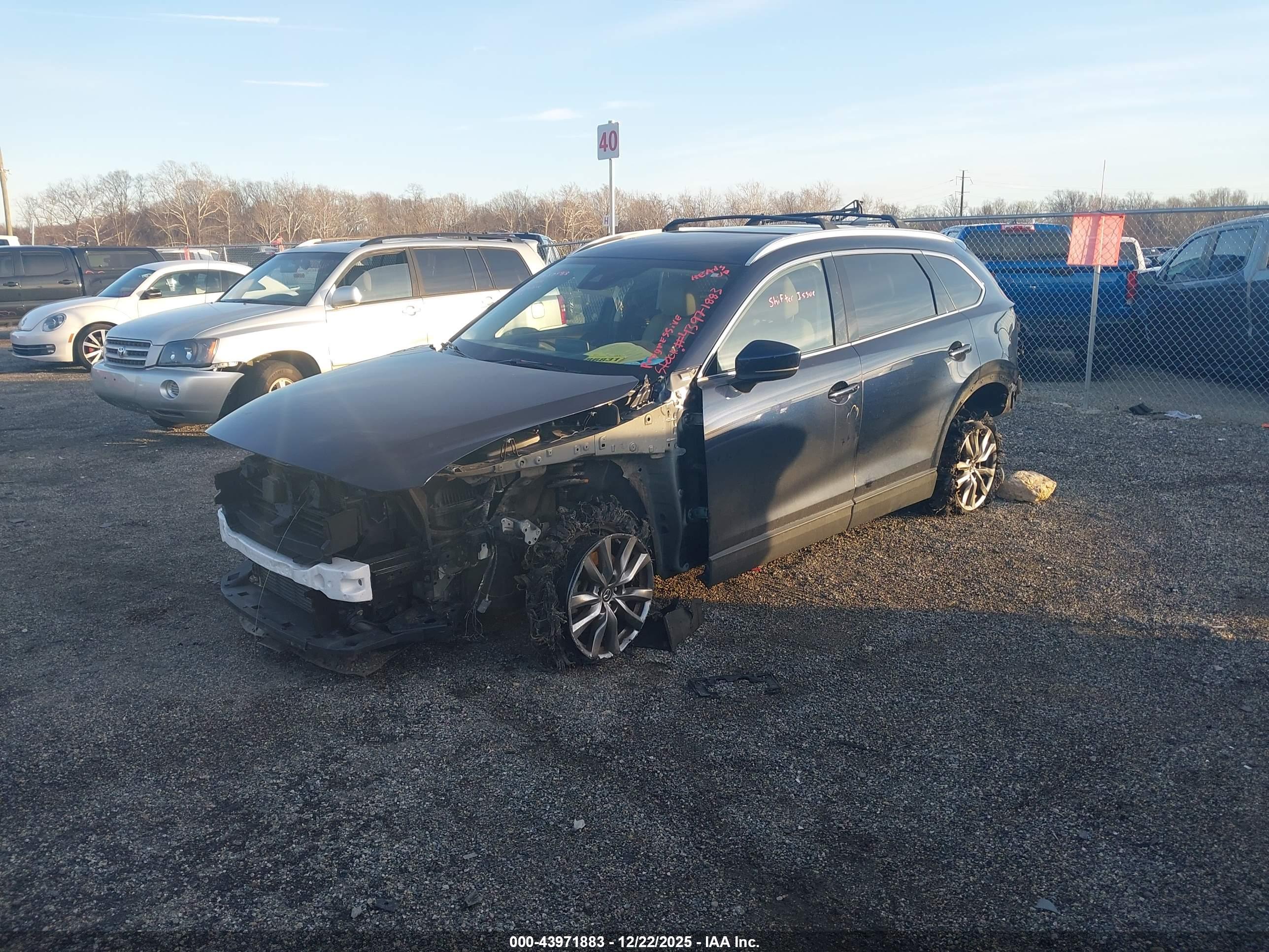 MAZDA CX-9 image 2