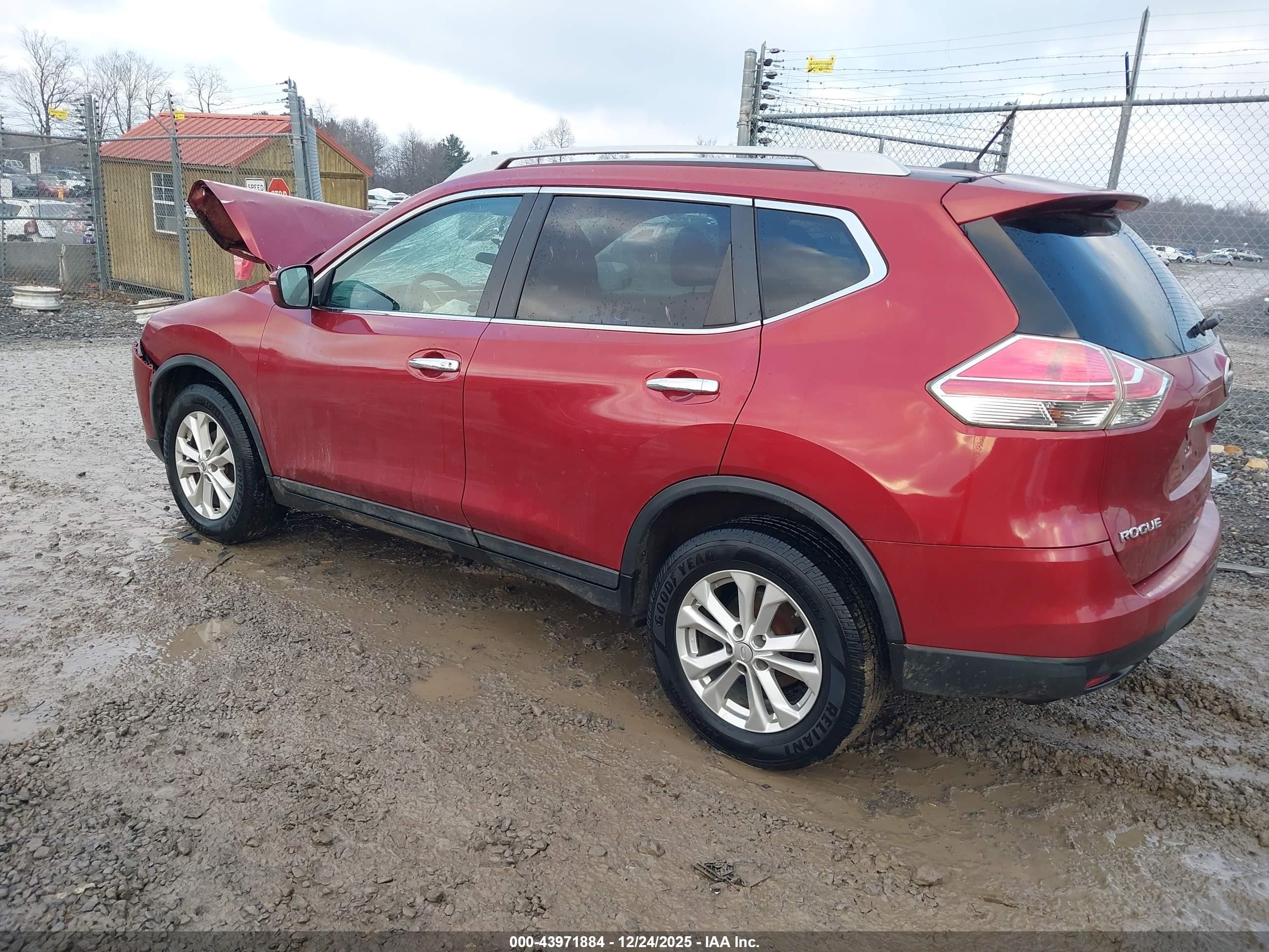 NISSAN ROGUE image 3