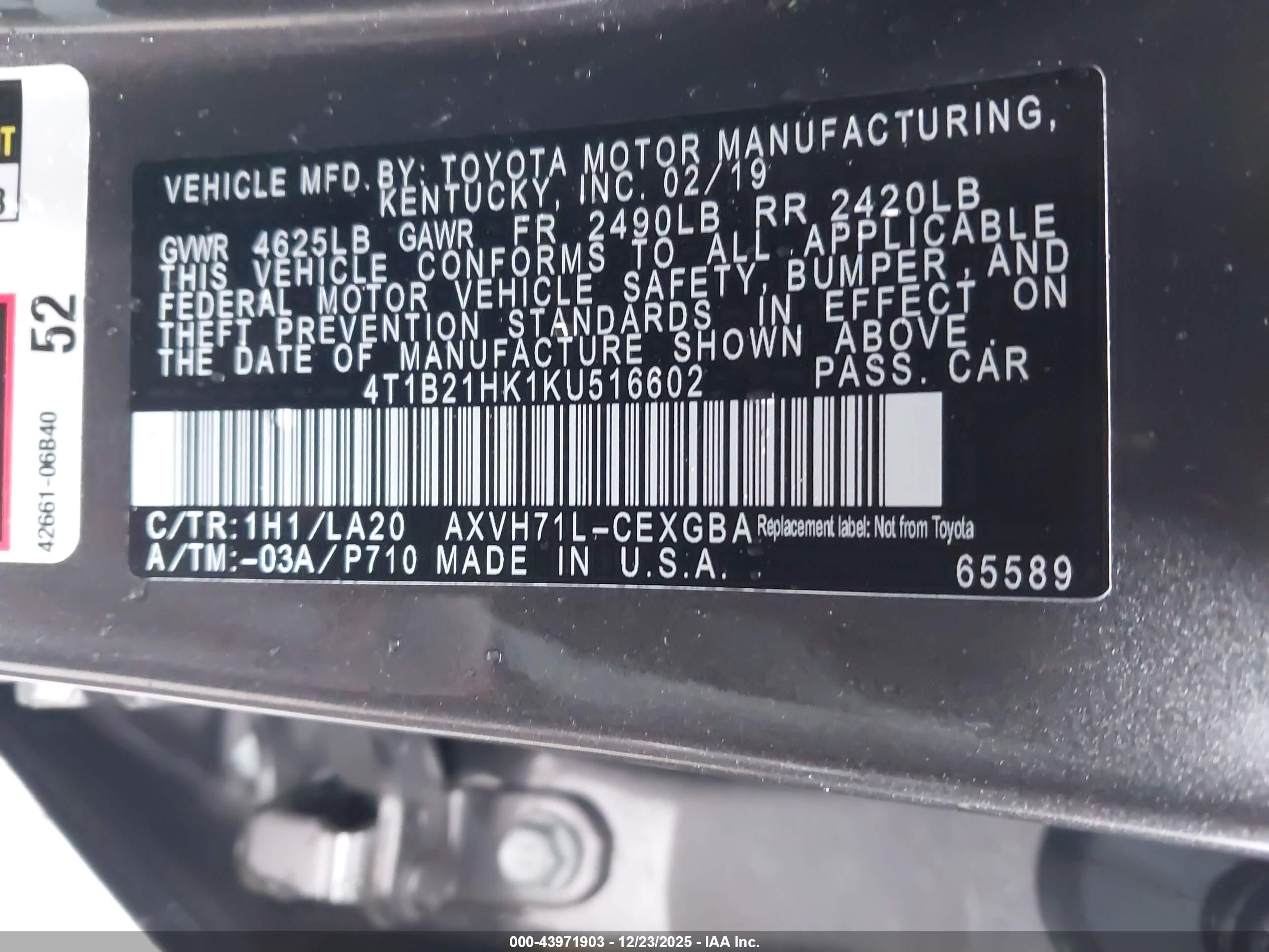 TOYOTA CAMRY image 9