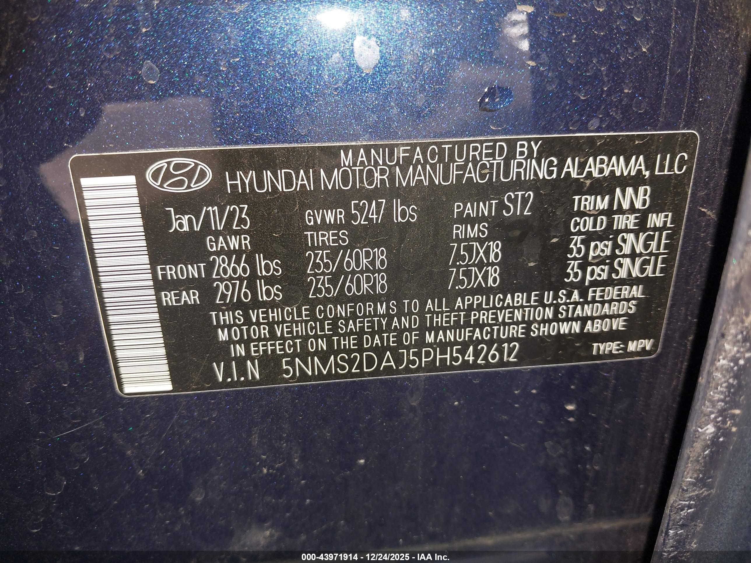 HYUNDAI SANTA image 9