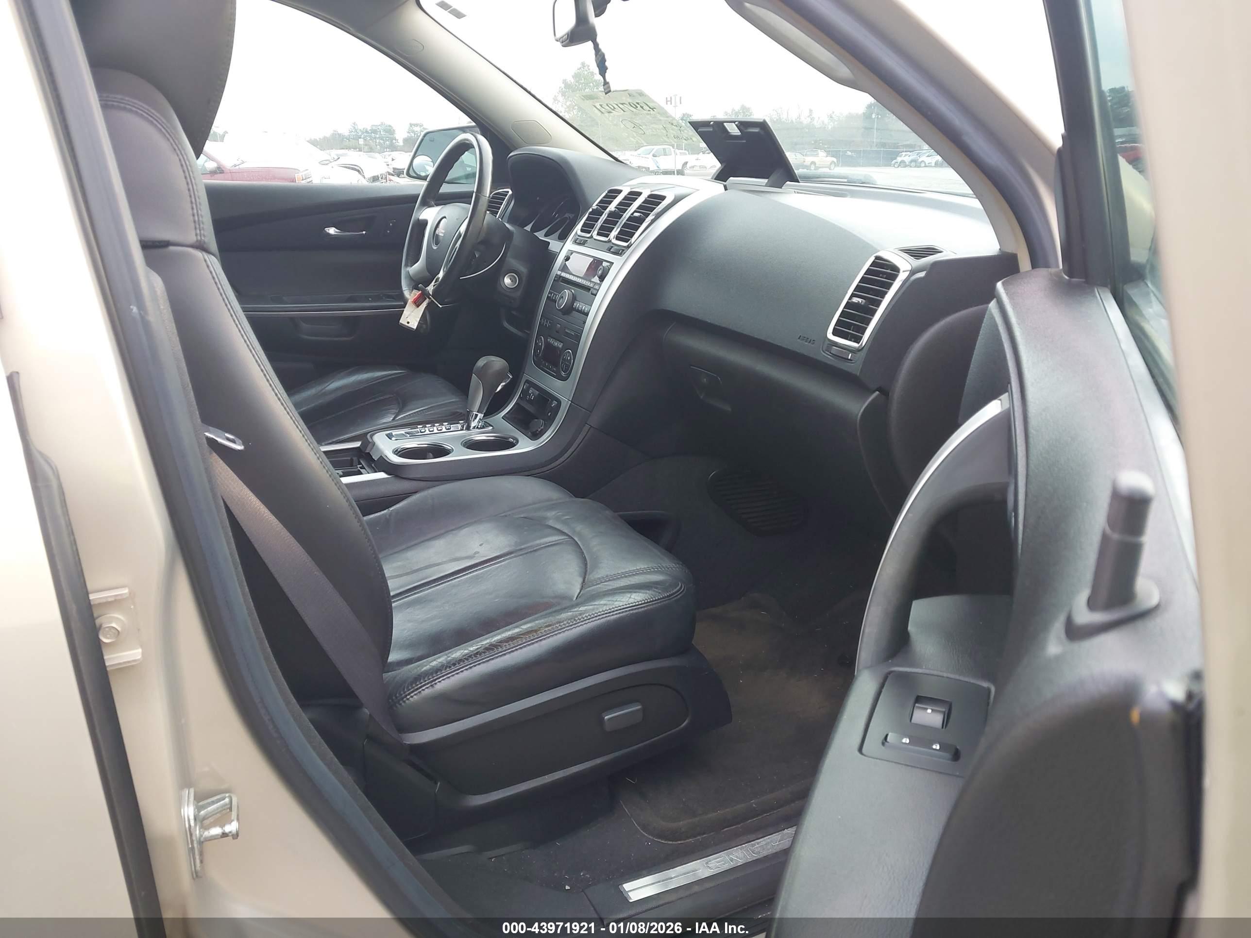 GMC ACADIA image 5
