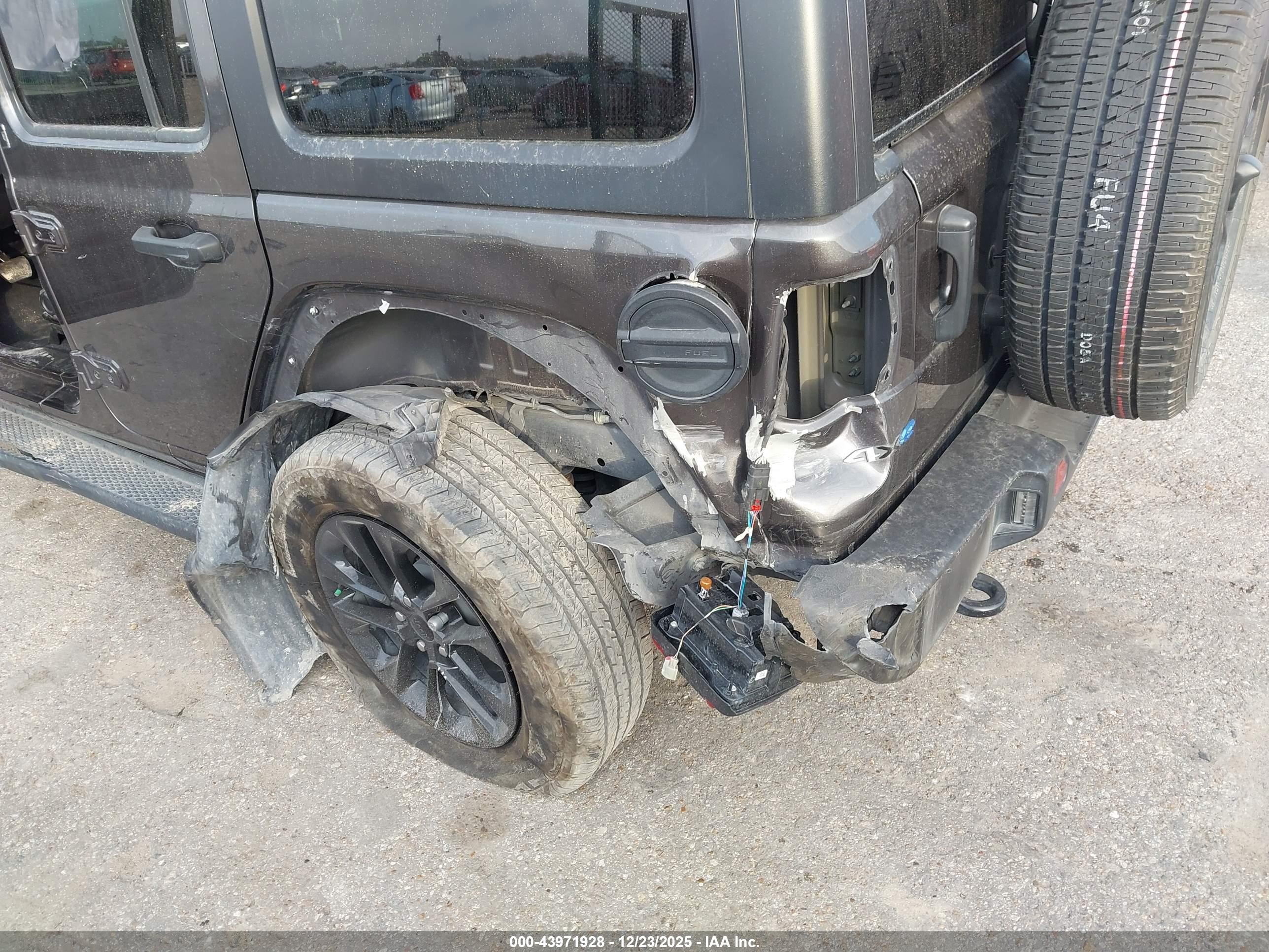 JEEP WRANGLER image 6