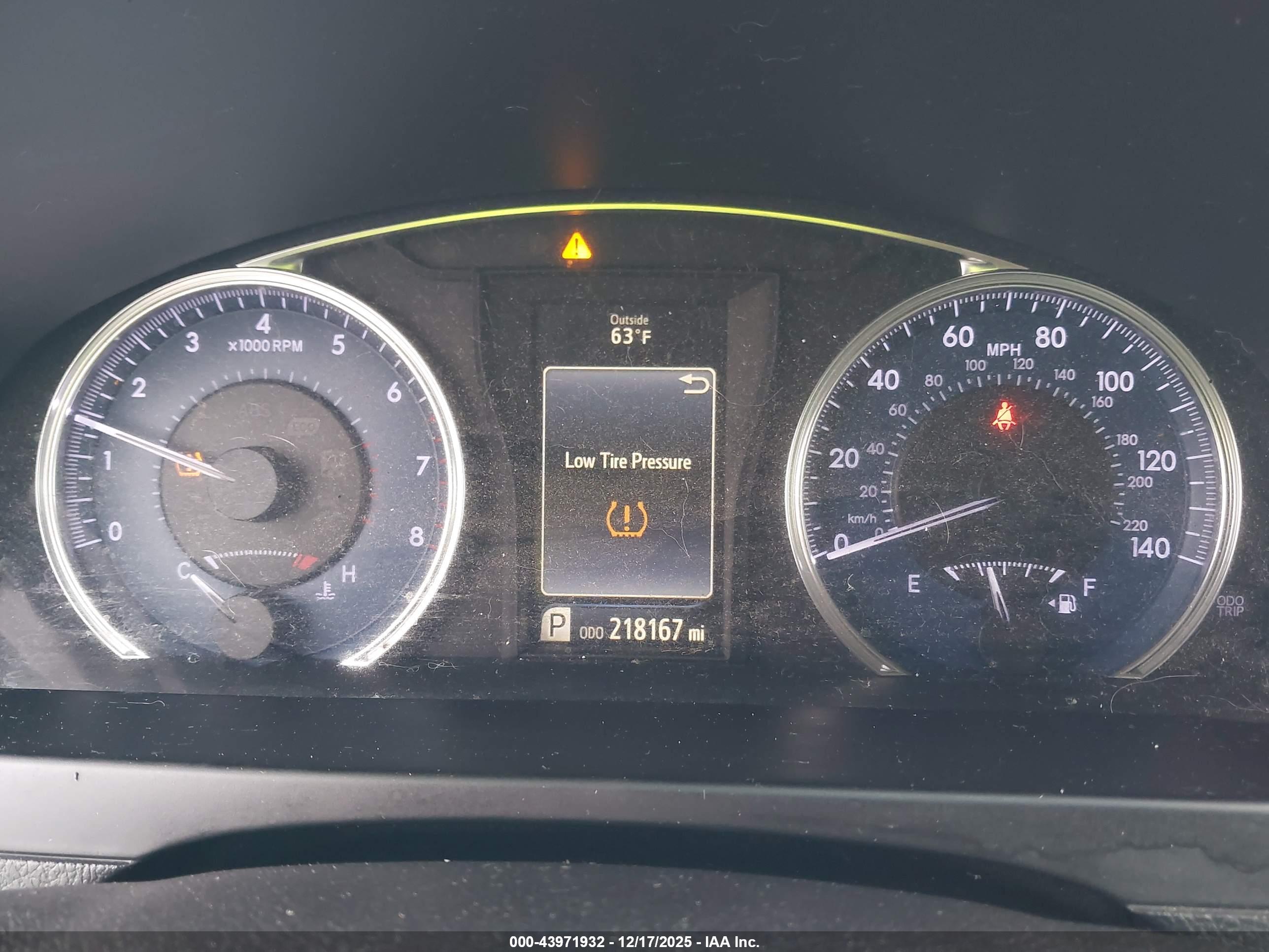 TOYOTA CAMRY image 7