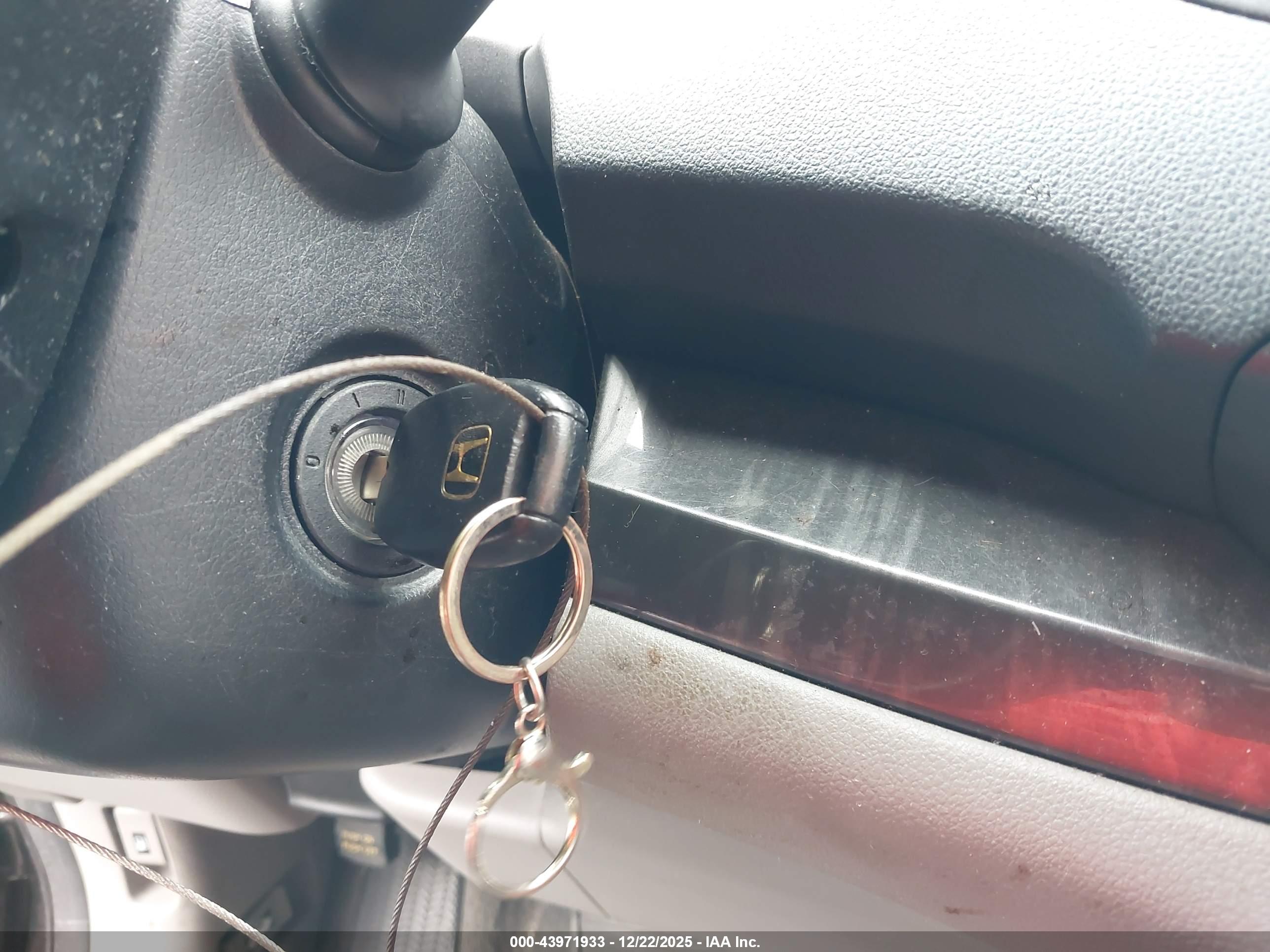 HONDA CR-V image 11