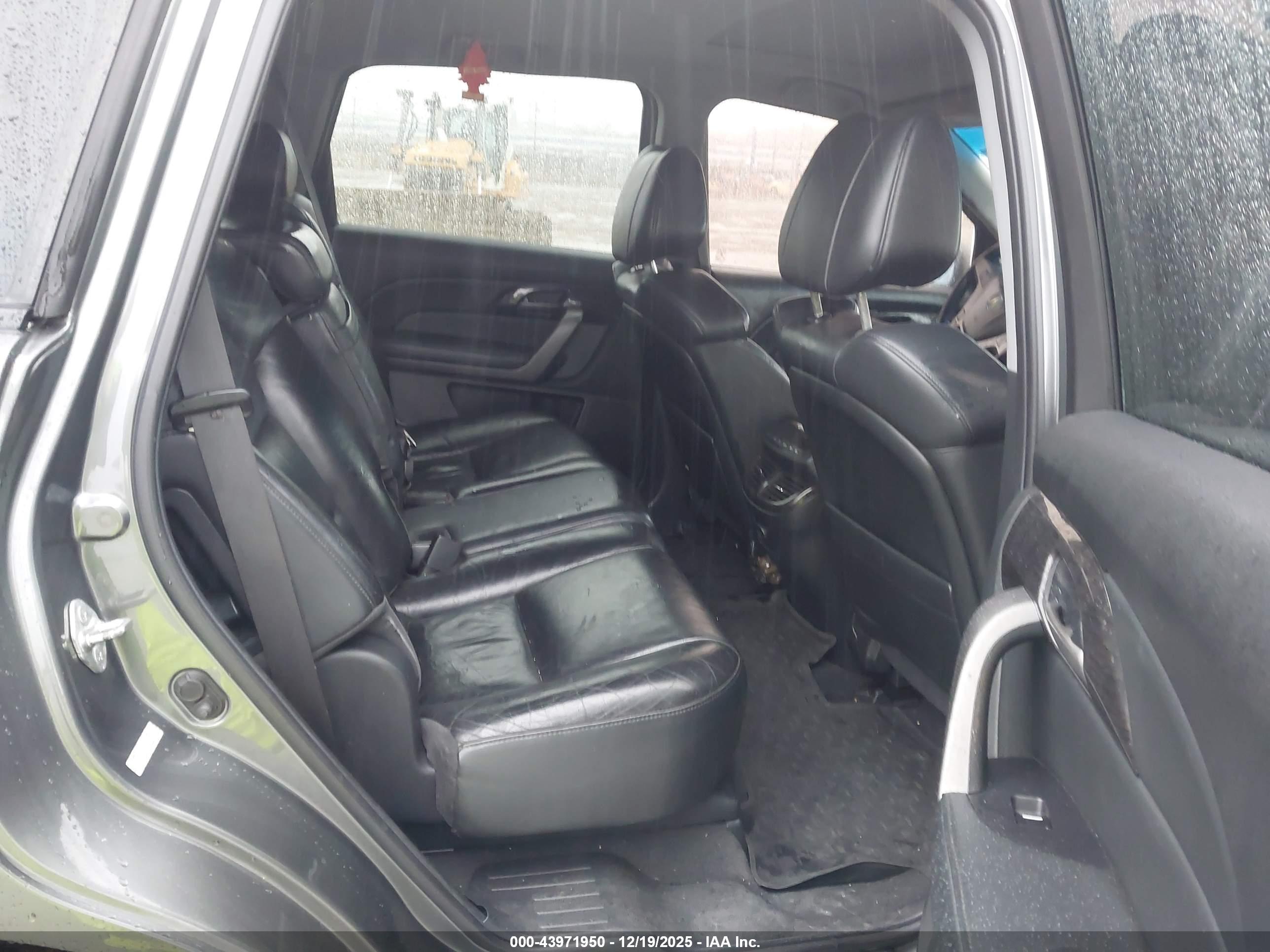 ACURA MDX image 8
