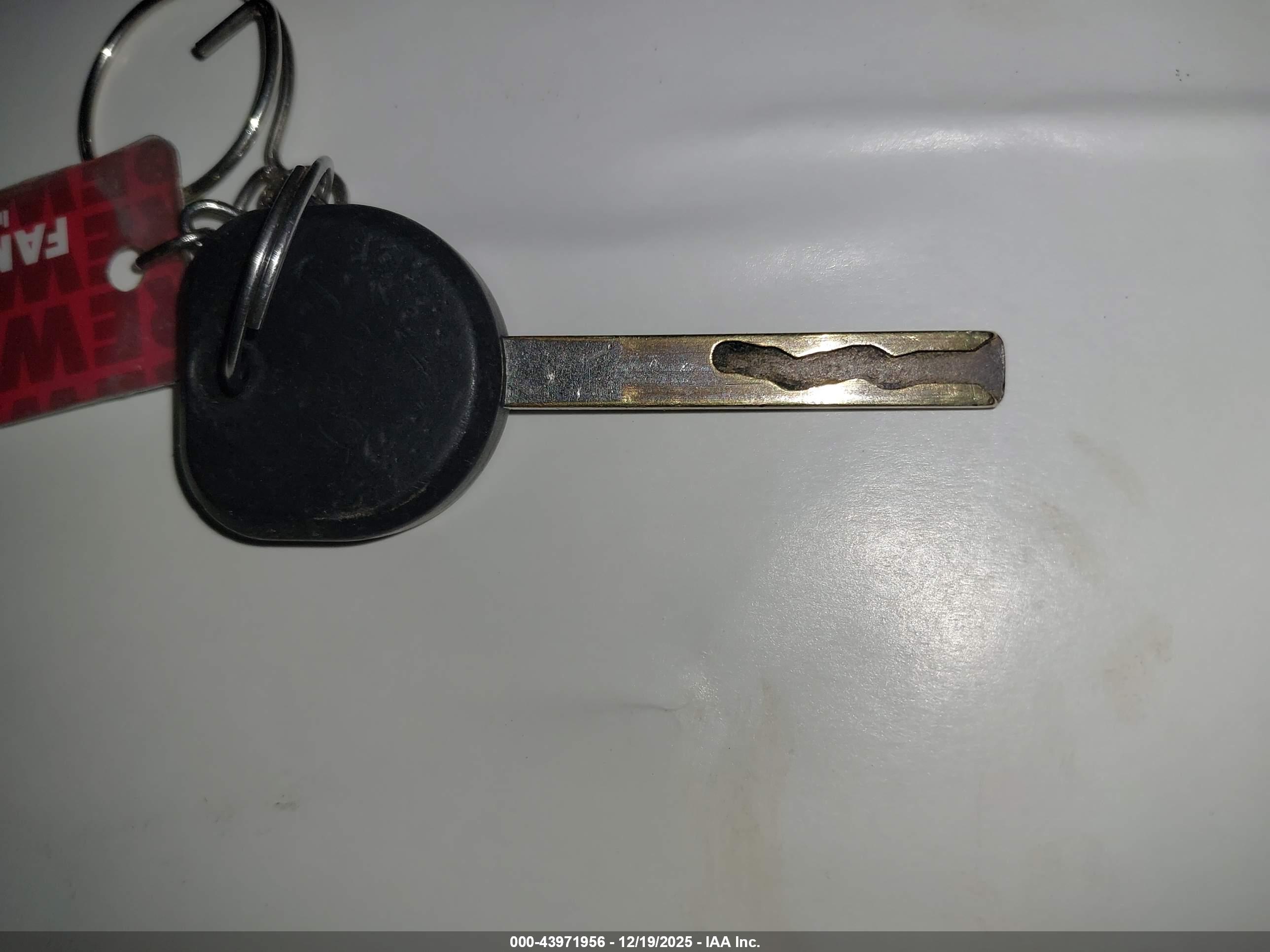 CHEVROLET EQUINOX image 11