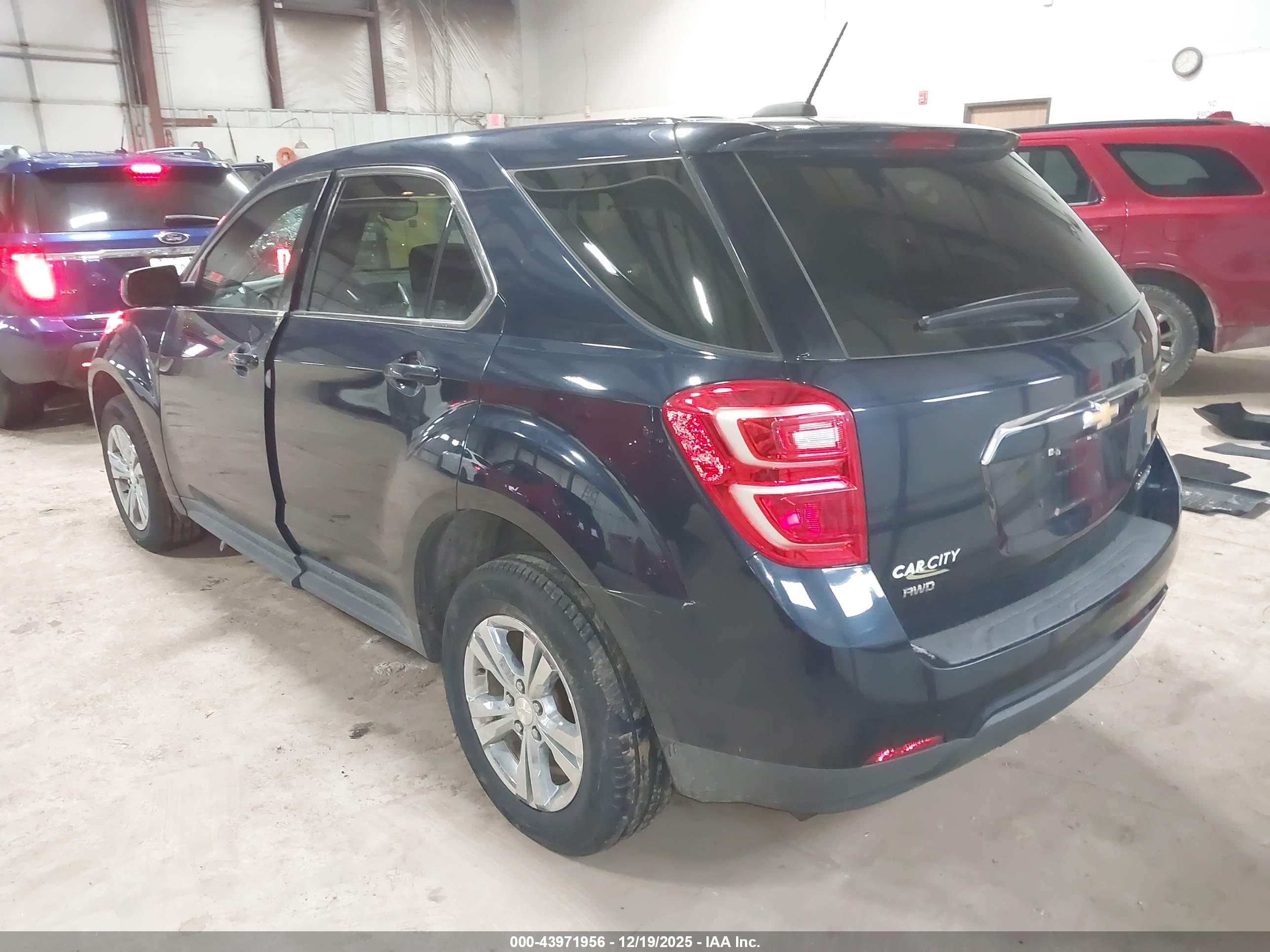 CHEVROLET EQUINOX image 3