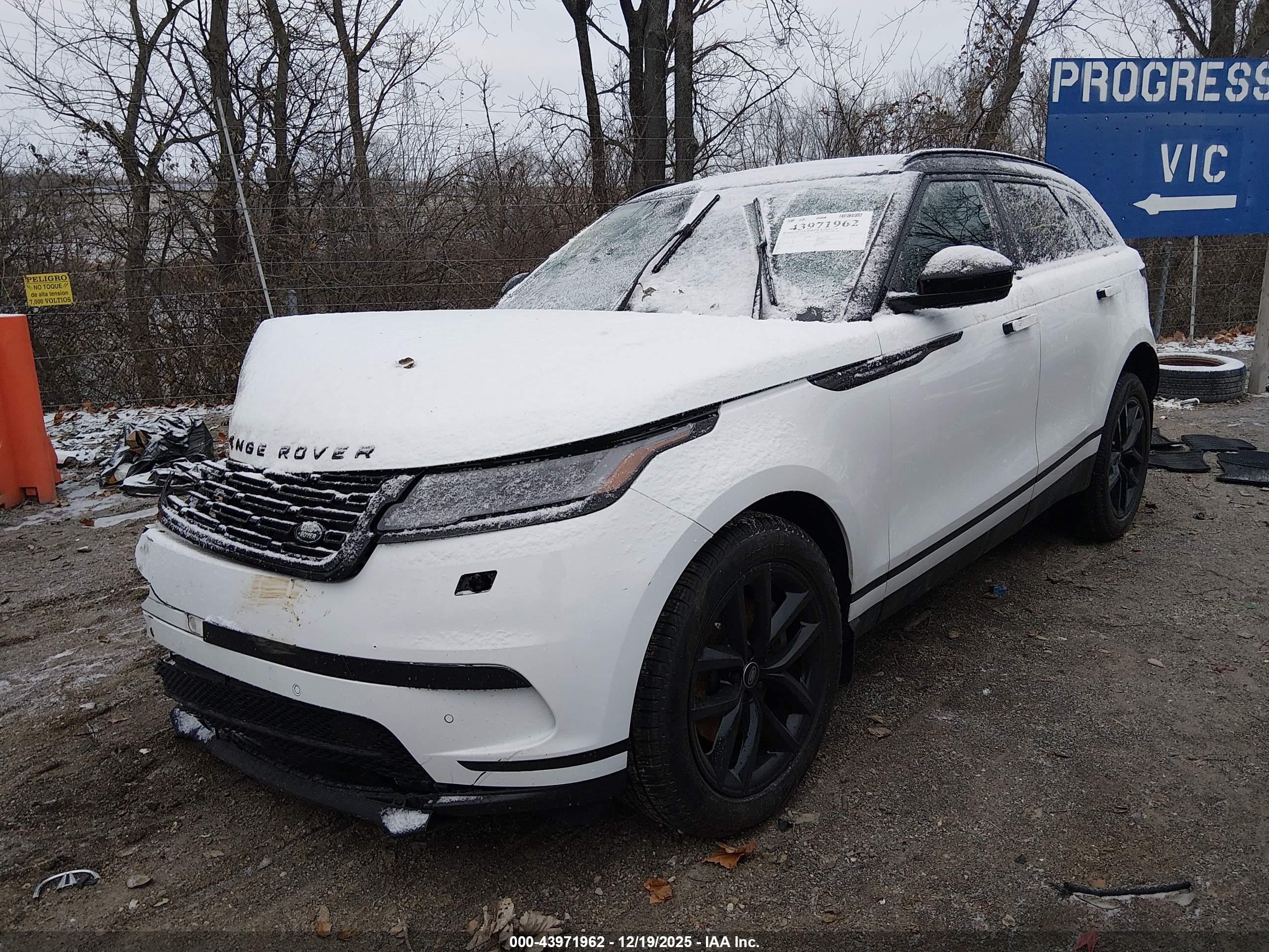 LAND ROVER image 2