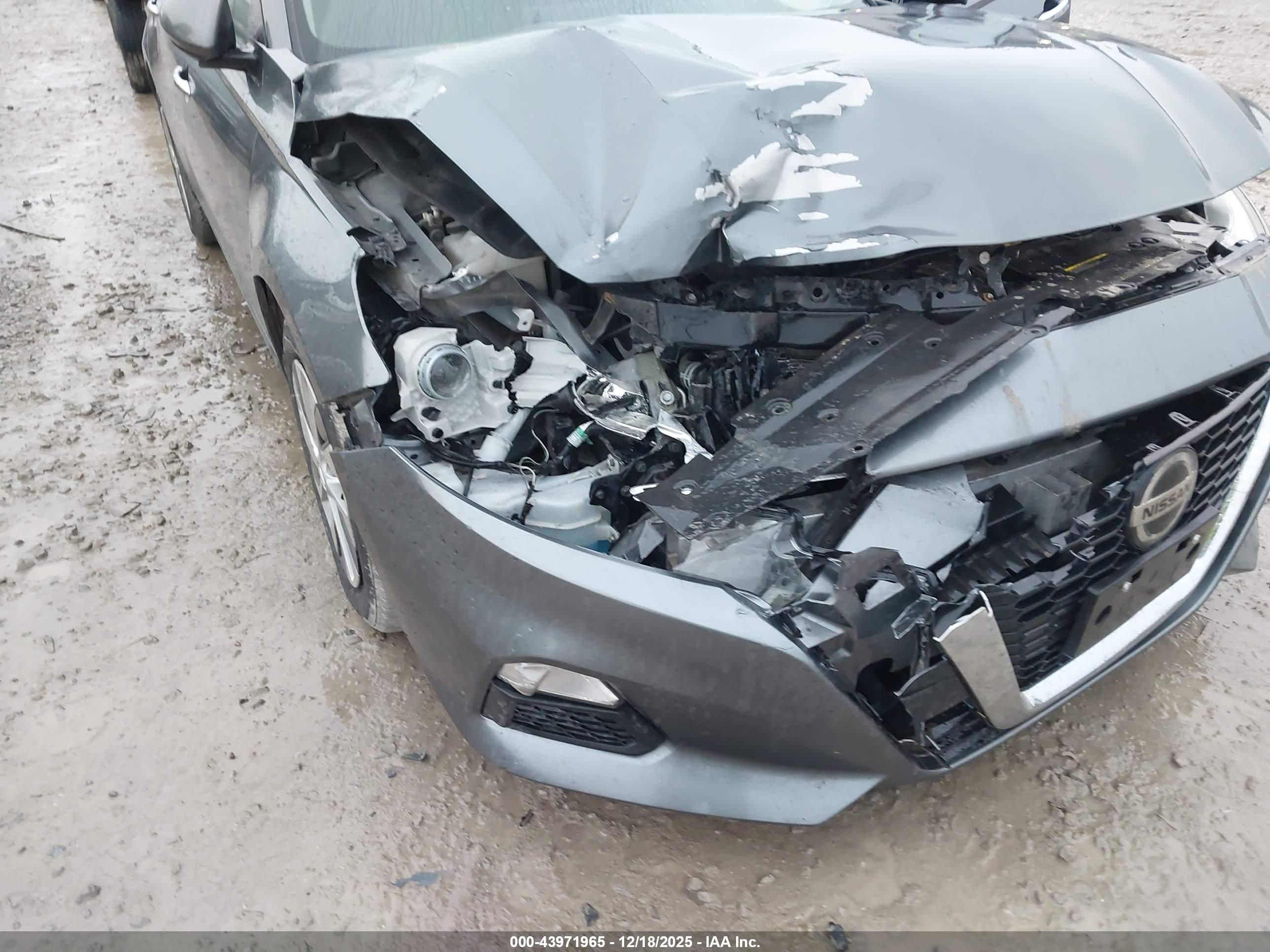 NISSAN ALTIMA image 6